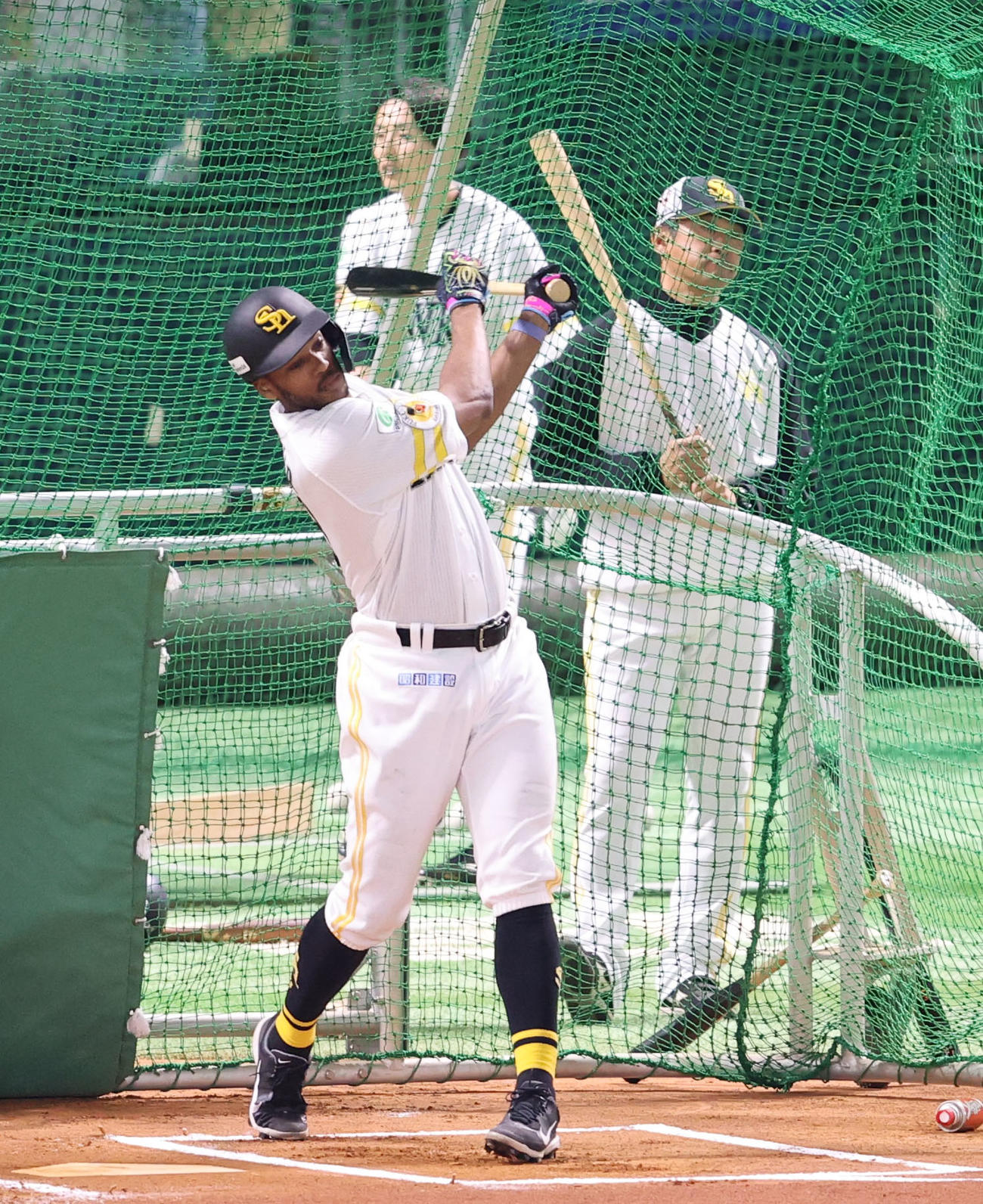 打撃練習をするウォーカー（撮影・梅根麻紀）