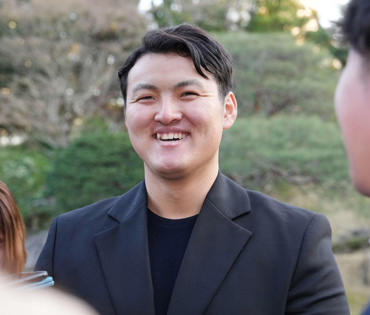 日本スタンフォード協会が主催した壮行会に臨み会見する花巻東を卒業した佐々木（撮影・小沢裕）