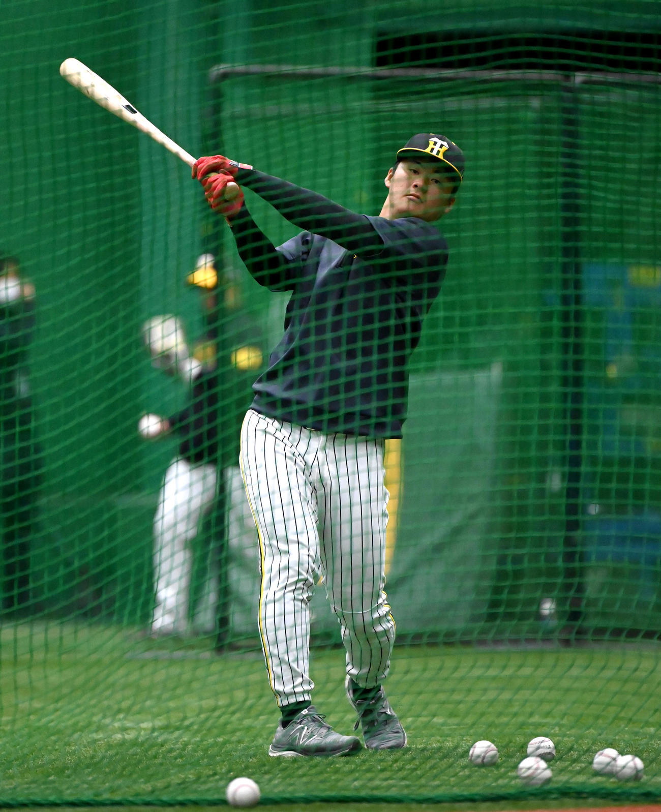 バッティング練習をする前川（撮影・石井愛子）