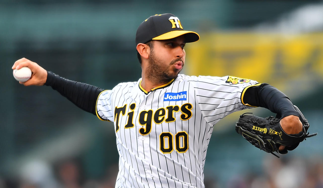 阪神対楽天　8回表に甲子園ではじめて登板した阪神ゲラ（撮影・清水貴仁）
