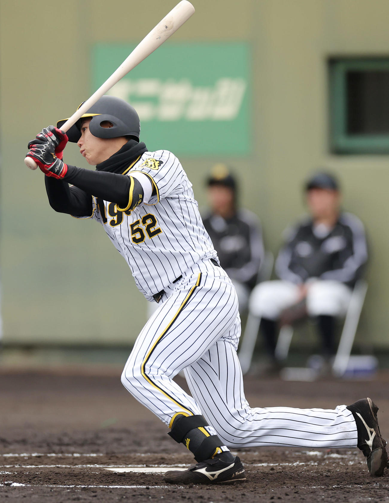 教育リーグのソフトバンク戦で左前打を放つ阪神山田（撮影・前田充）