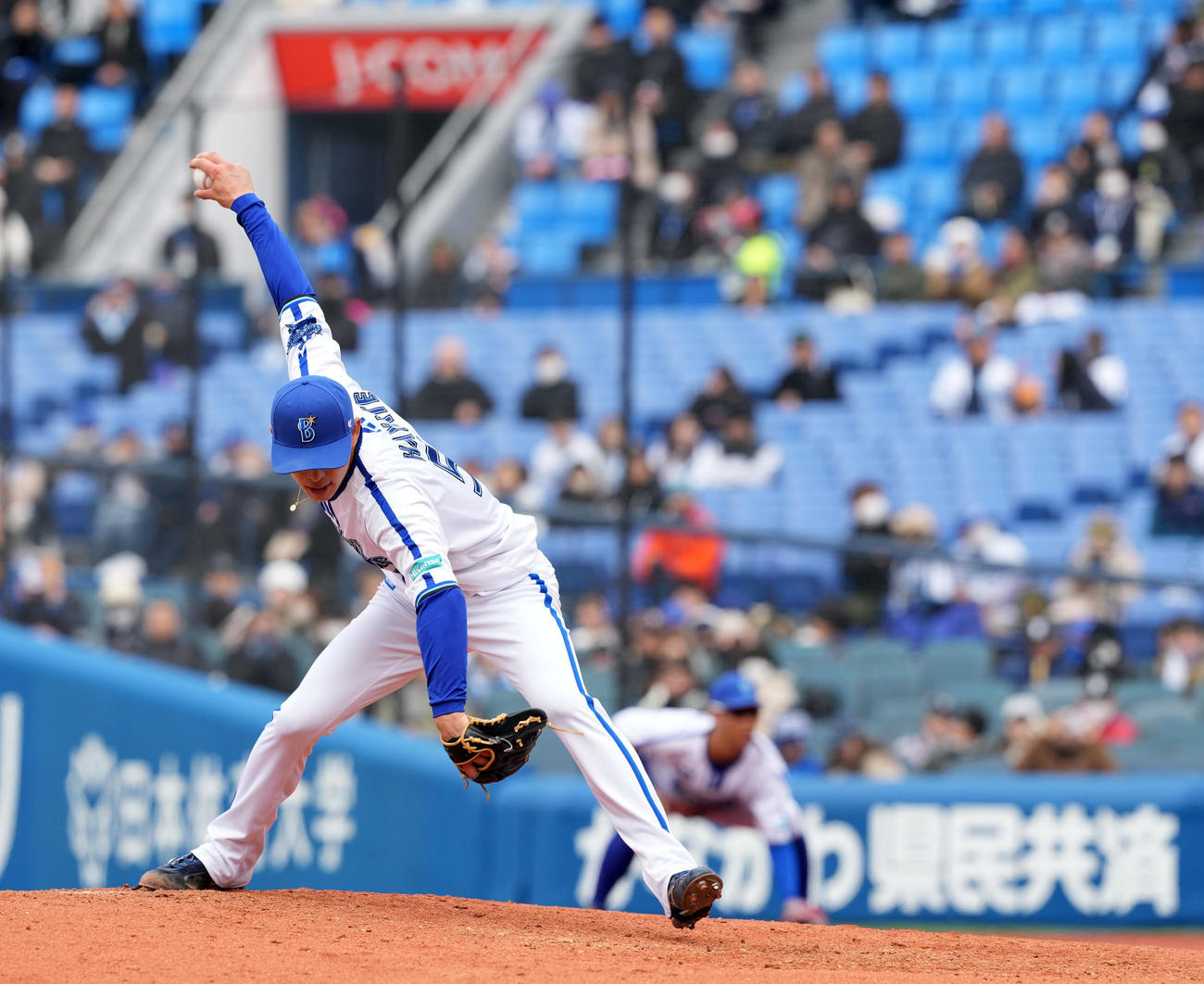 DeNA対ロッテ　5回からマウンドに上がったDeNA中川颯（撮影・たえ見朱実）