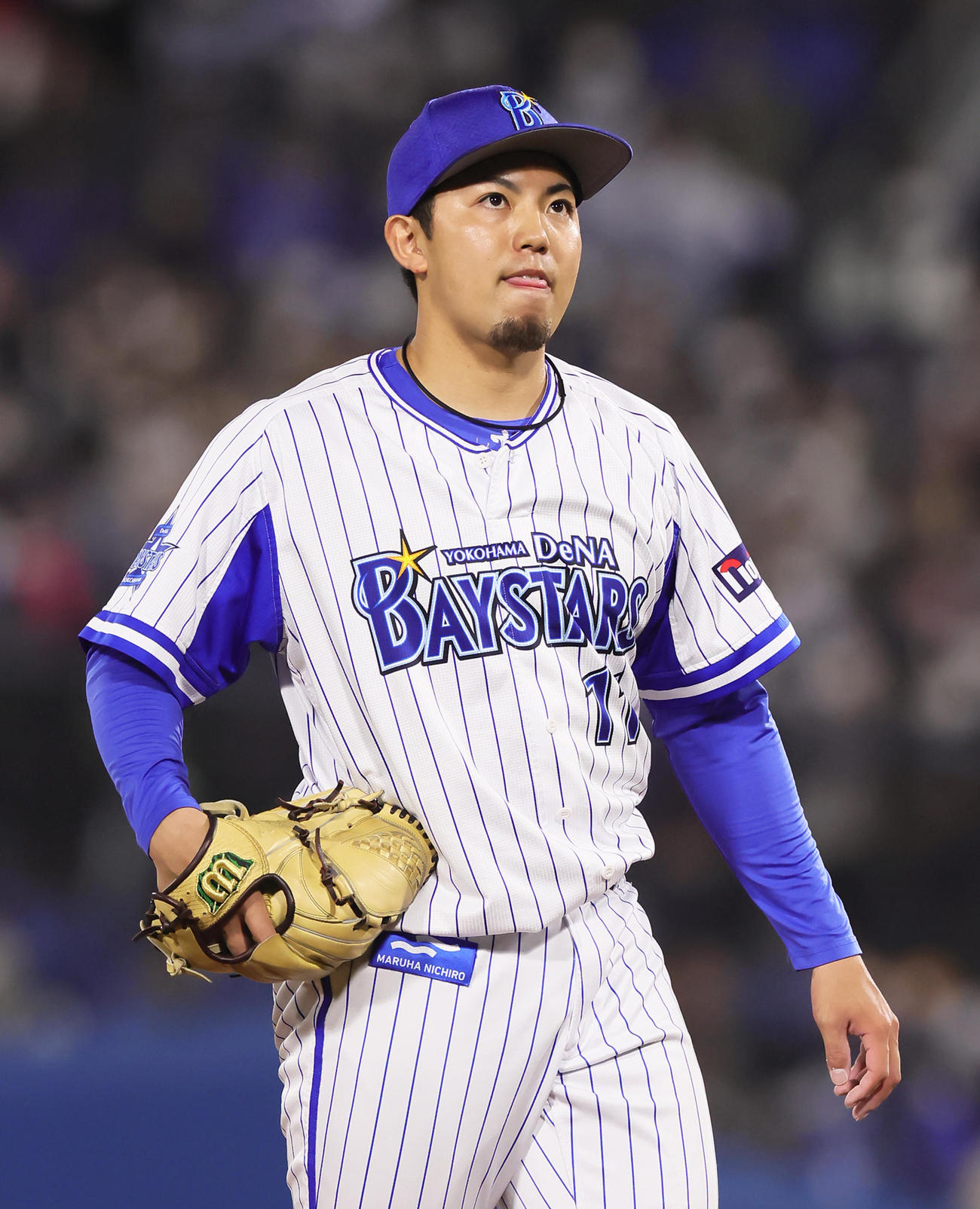 22年3月25日、広島との開幕戦で6回4失点KOの東克樹はマウンドで渋い表情