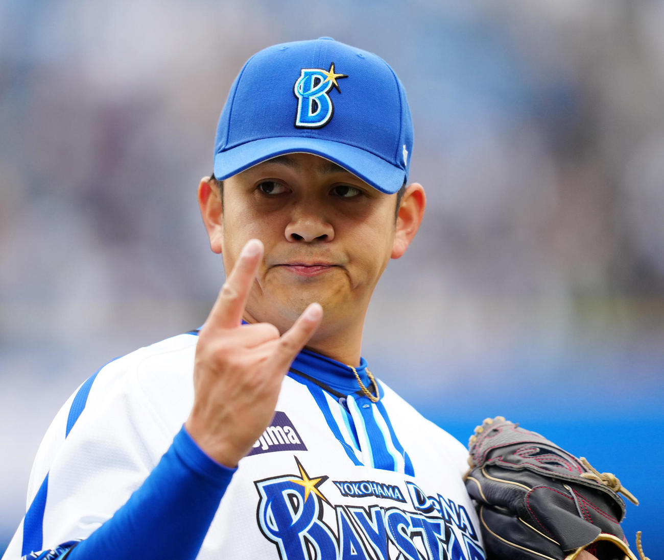 DeNA対日本ハム　9回表日本ハム1死、阪口を遊ゴロに仕留めた山崎（撮影・江口和貴）