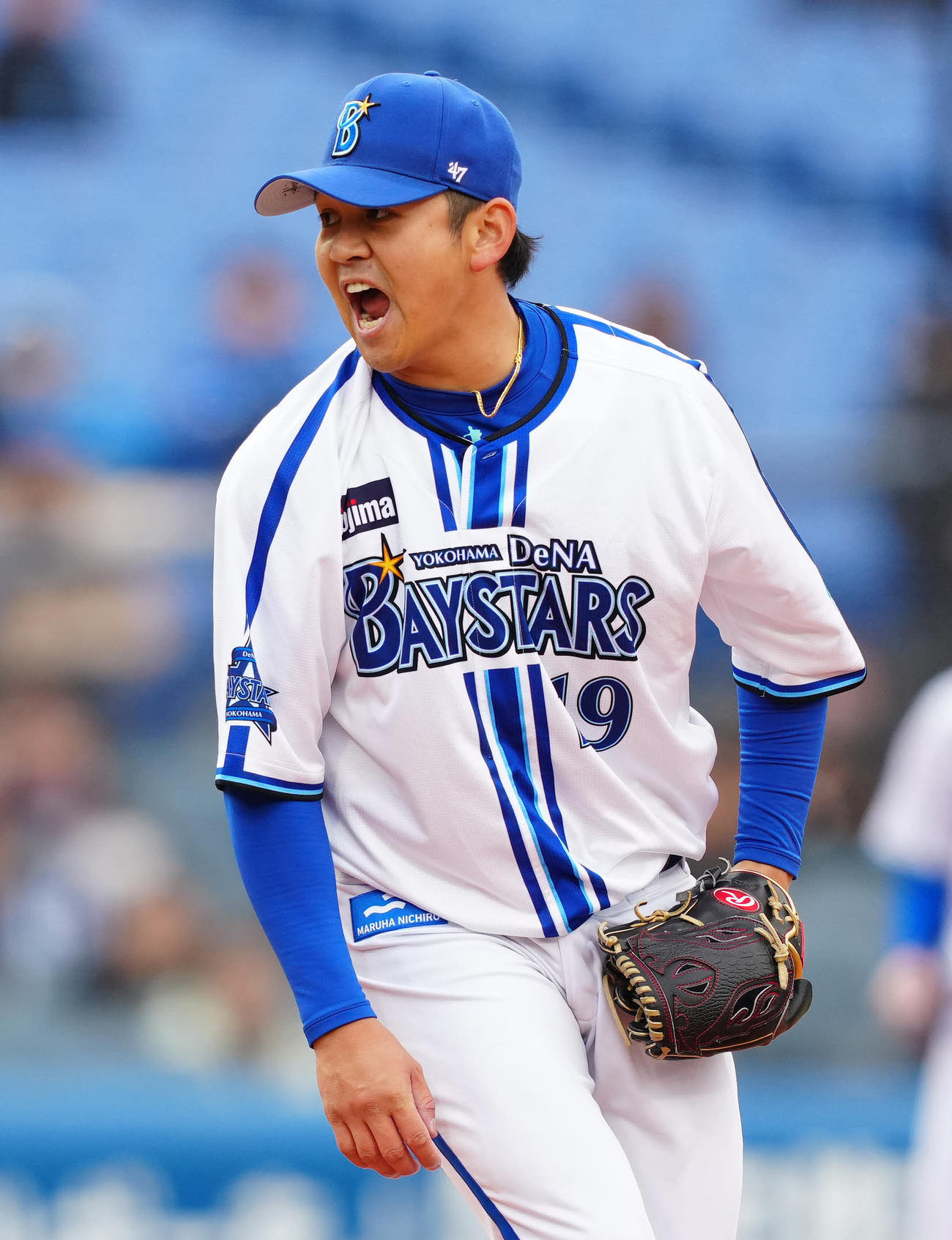 DeNA対日本ハム　DeNA6番手の山崎（撮影・江口和貴）