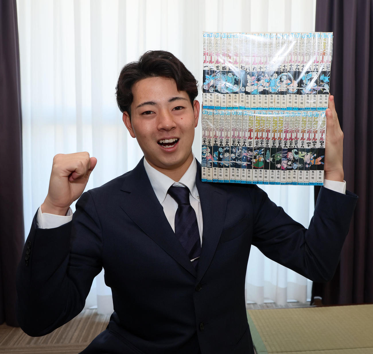 1月7日、ドラゴンボールの単行本を持参し虎風荘へ入寮した下村海翔