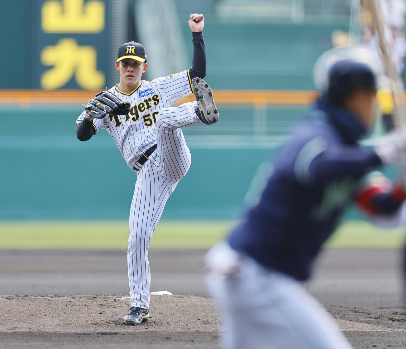 阪神対ヤクルト　ヤクルト戦に先発した阪神富田（撮影・藤尾明華）