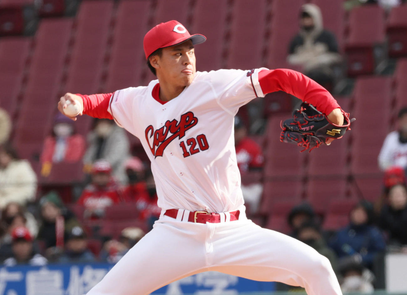 広島対中日　9回表中日、広島5番手、育成1位の杉田（撮影・加藤孝規）