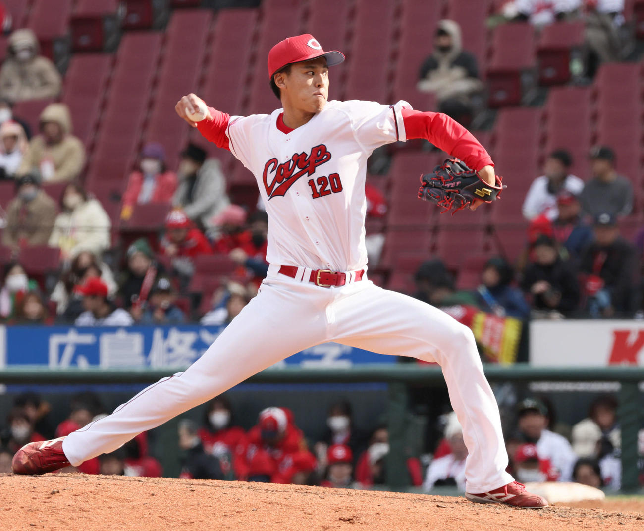 広島対中日　9回表中日、広島5番手、育成1位の杉田（撮影・加藤孝規）