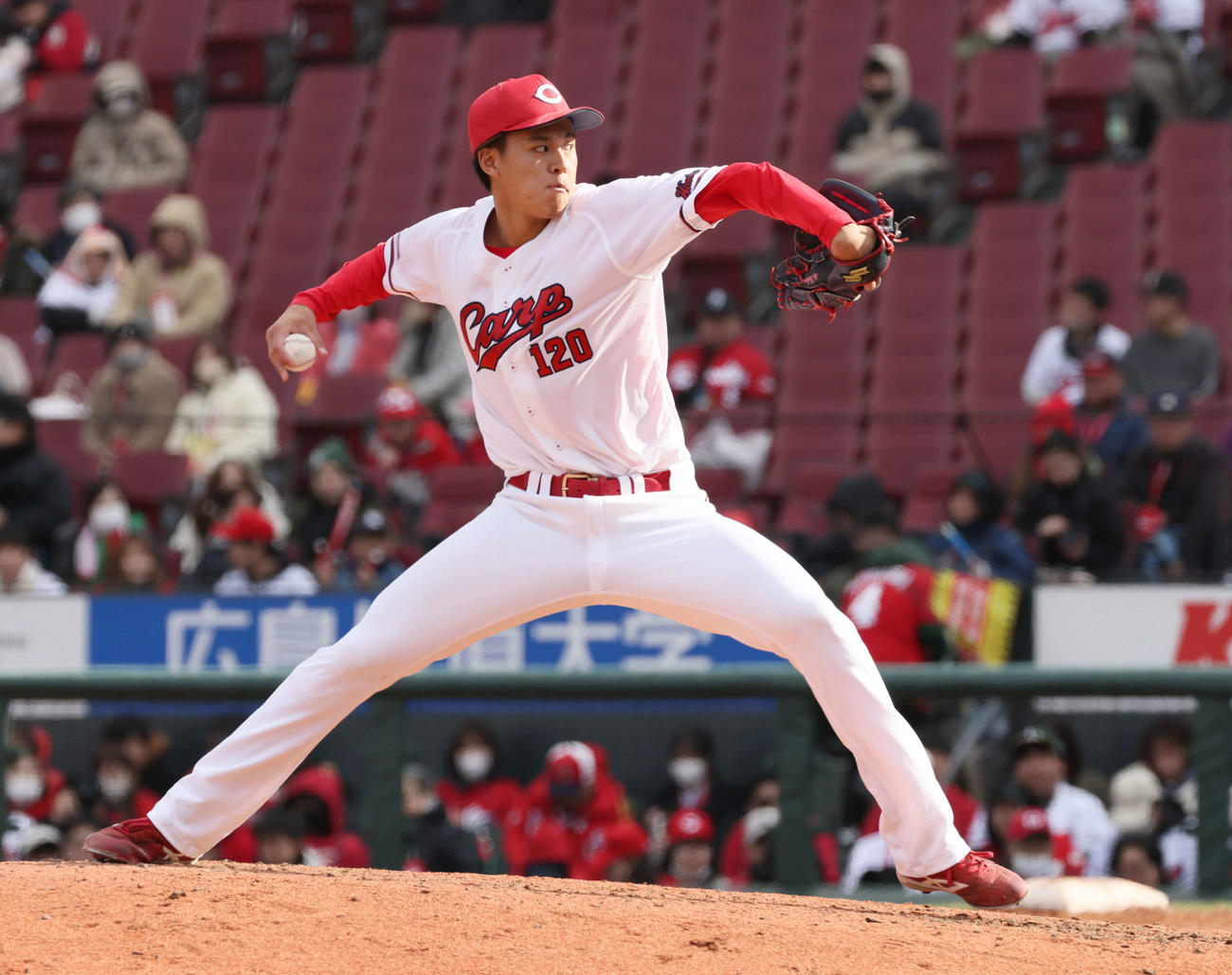 広島対中日　9回表中日、広島5番手、育成1位の杉田（撮影・加藤孝規）