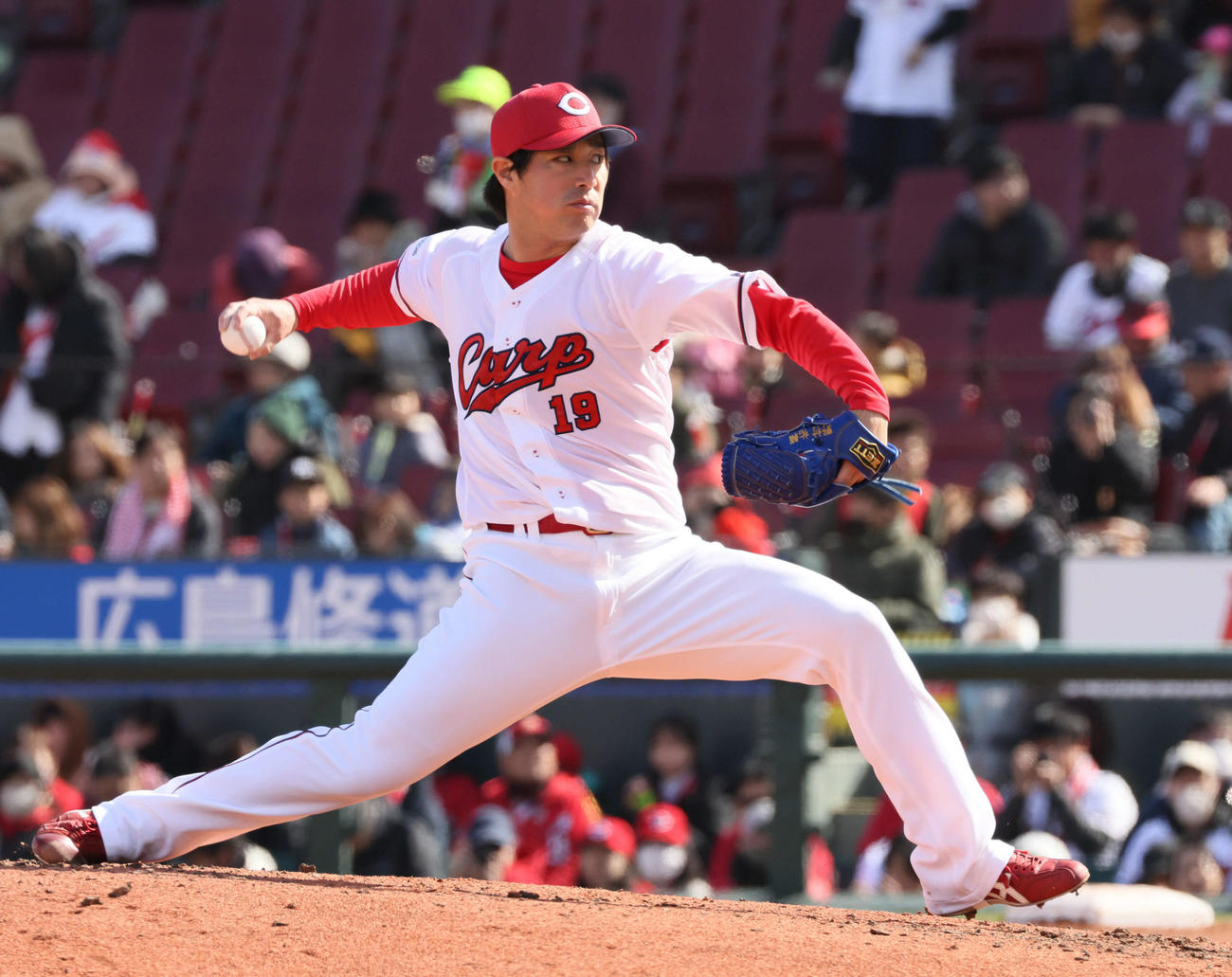 広島対中日　6回表中日、広島4番手の野村（撮影・加藤孝規）