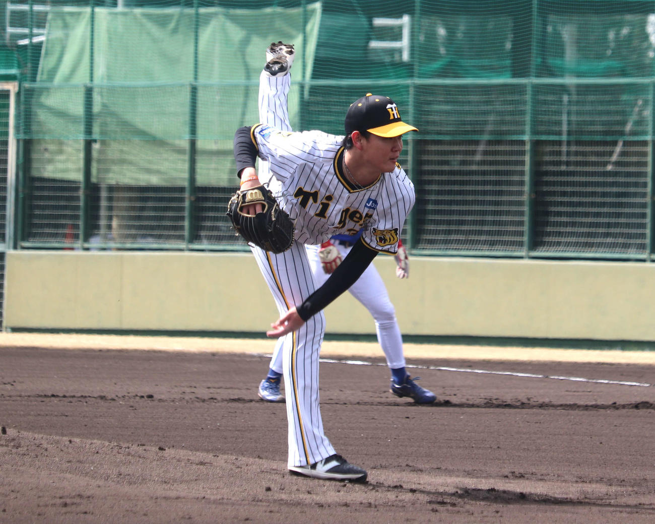 2軍戦に先発した阪神及川（撮影・中島麗）