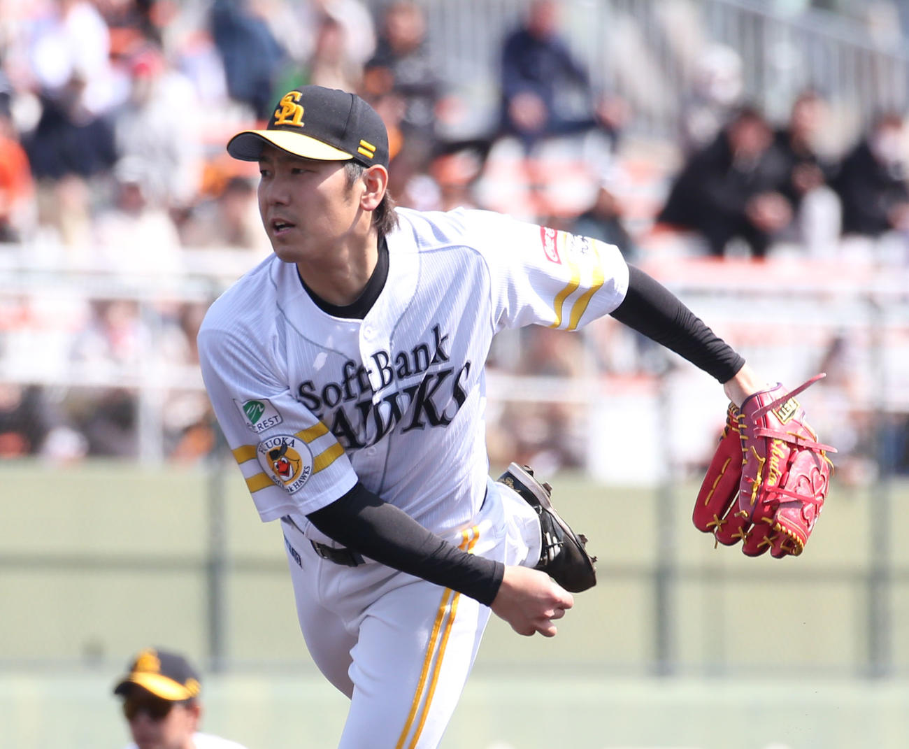 ソフトバンク対巨人　ソフトバンク先発の石川（撮影・冨田成美）