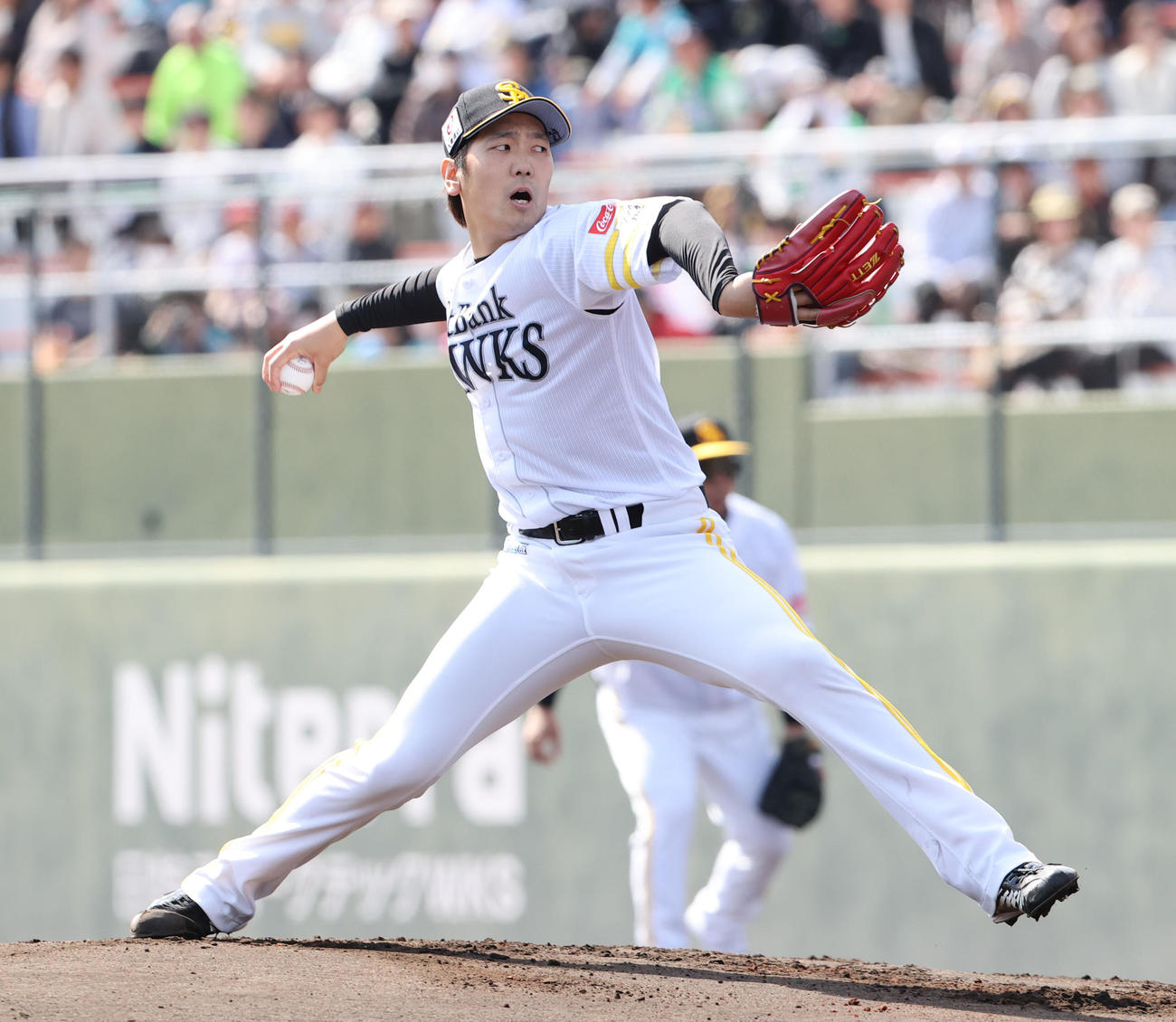 ソフトバンク対巨人　先発の石川（撮影・梅根麻紀）