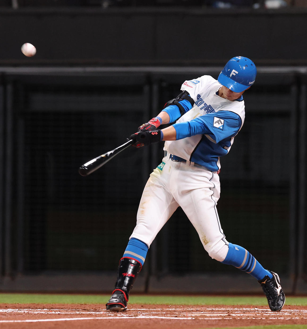日本ハム対広島　2回裏日本ハム無死、若林は中飛に終わる（撮影・佐藤翔太）