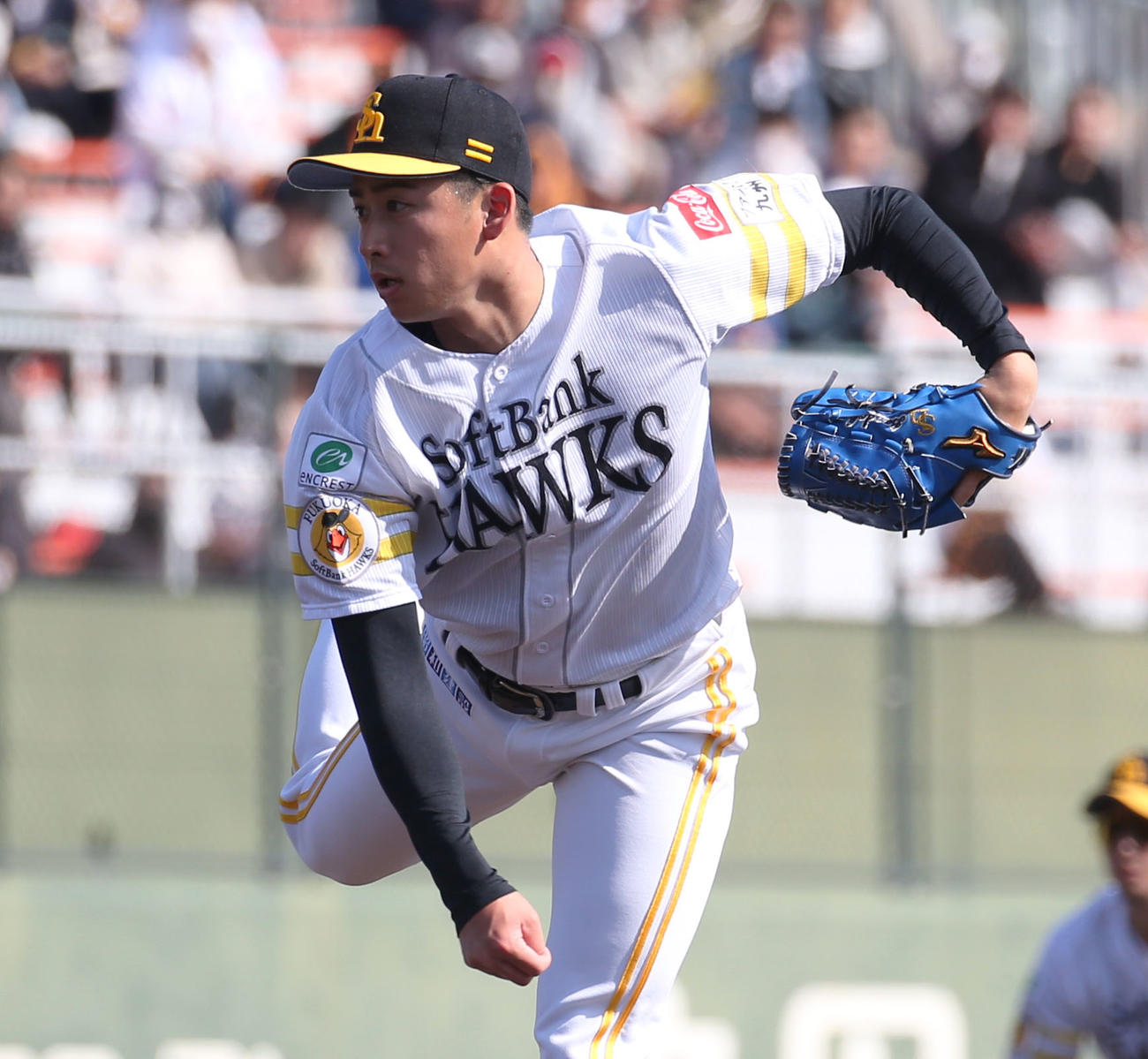 ソフトバンク対巨人　5回にソフトバンク2番手として登板した板東（撮影・冨田成美）