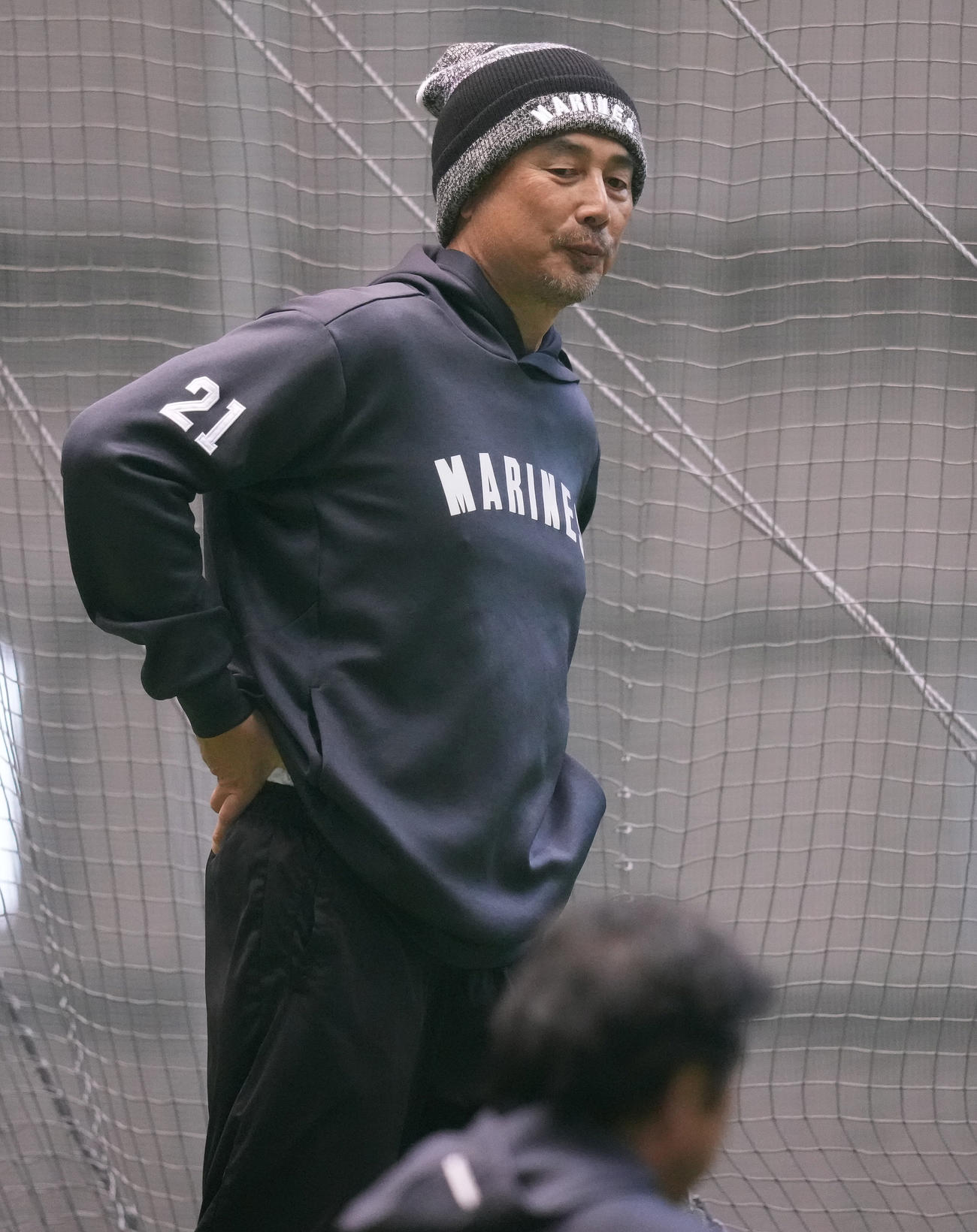 ライブBPを見守ったロッテ吉井監督（撮影・鈴木みどり）