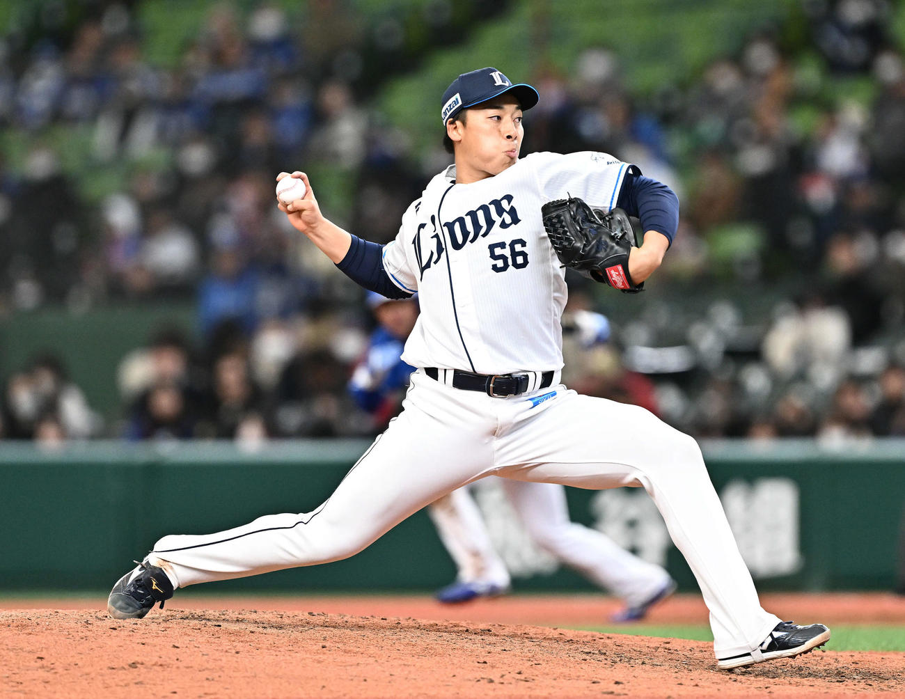 西武対中日　9回表、西武4番手で試合を締めた宮沢（撮影・滝沢徹郎）