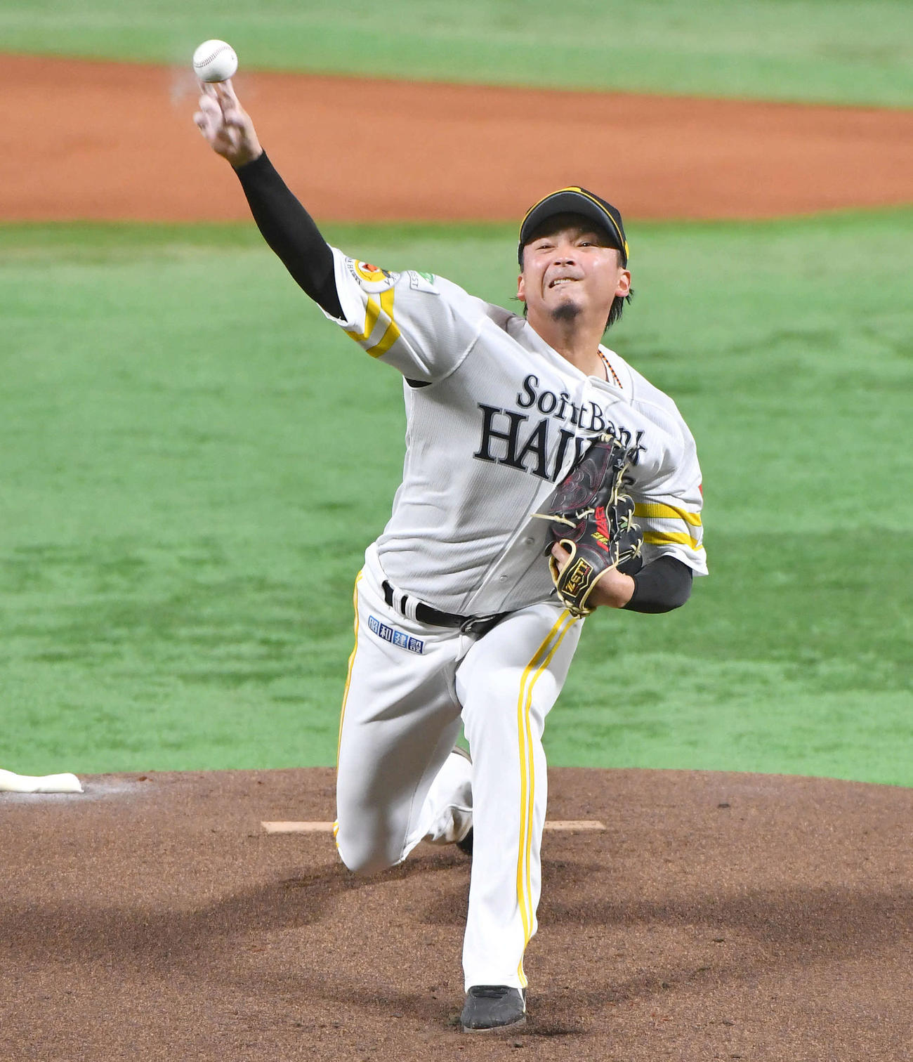 ソフトバンク対巨人　ソフトバンク先発の東浜（撮影・岩下翔太）