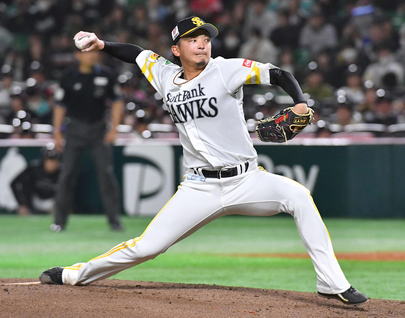 ソフトバンク対巨人　ソフトバンク先発の東浜（撮影・岩下翔太）