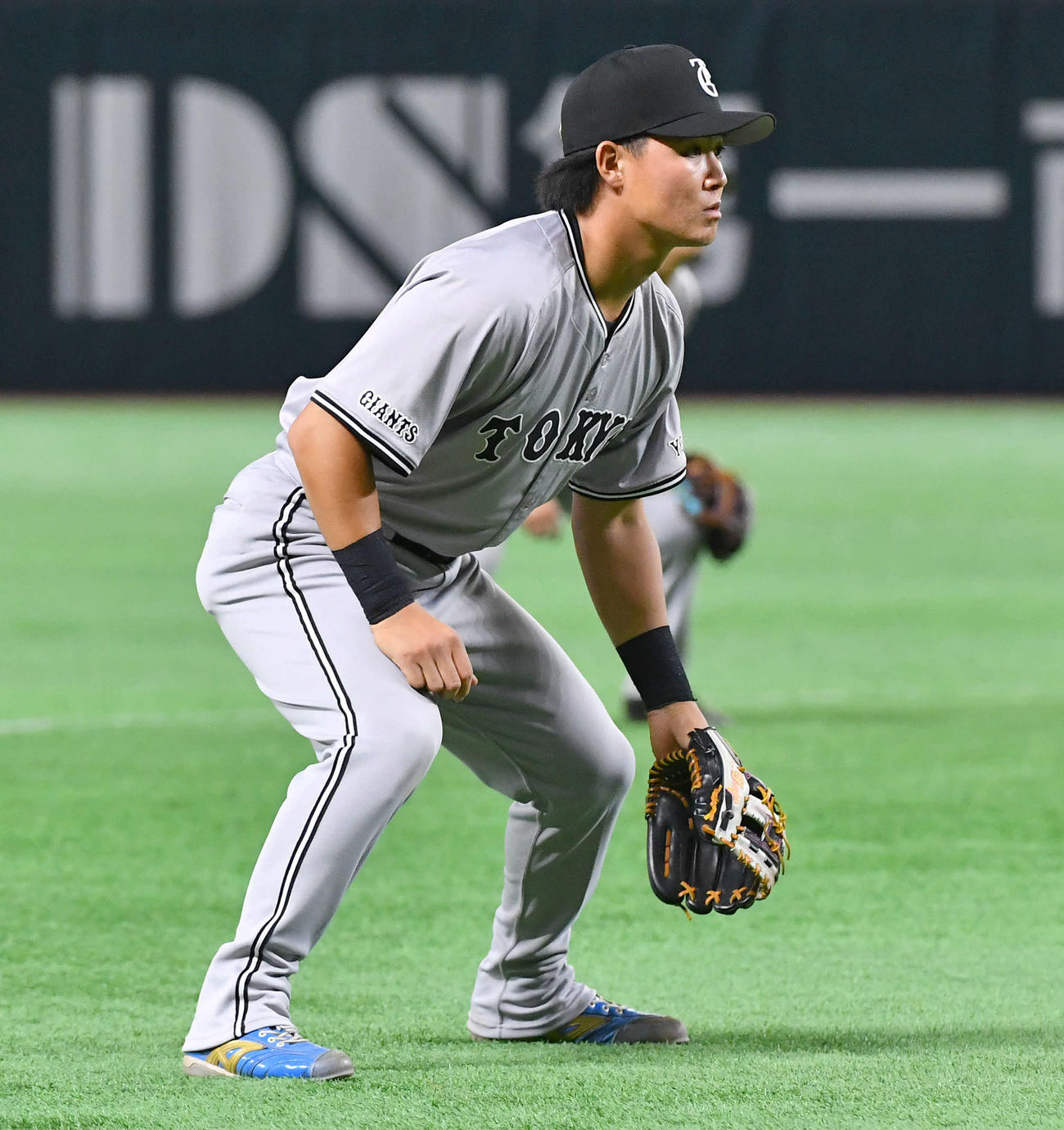 ソフトバンク対巨人　7回裏、三塁を守る郡（撮影・岩下翔太）