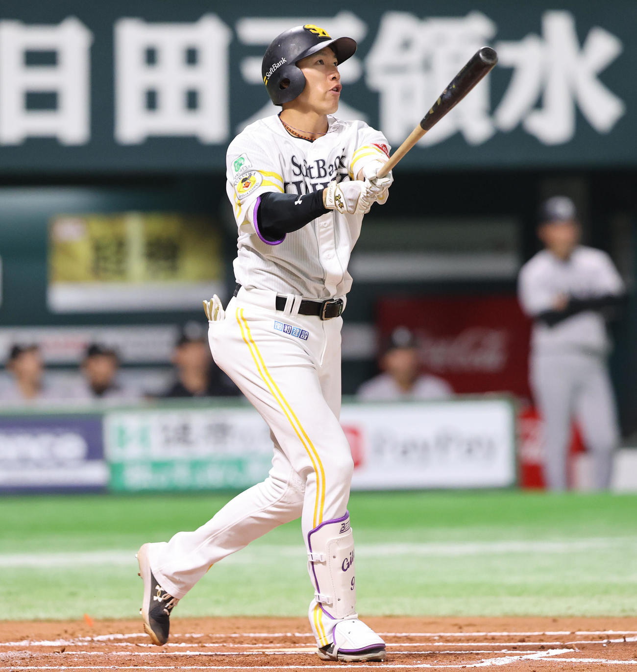 ソフトバンク対巨人　1回裏ソフトバンク1死一、二塁、柳田は右越えに先制となる3点本塁打を放つ（撮影・梅根麻紀）