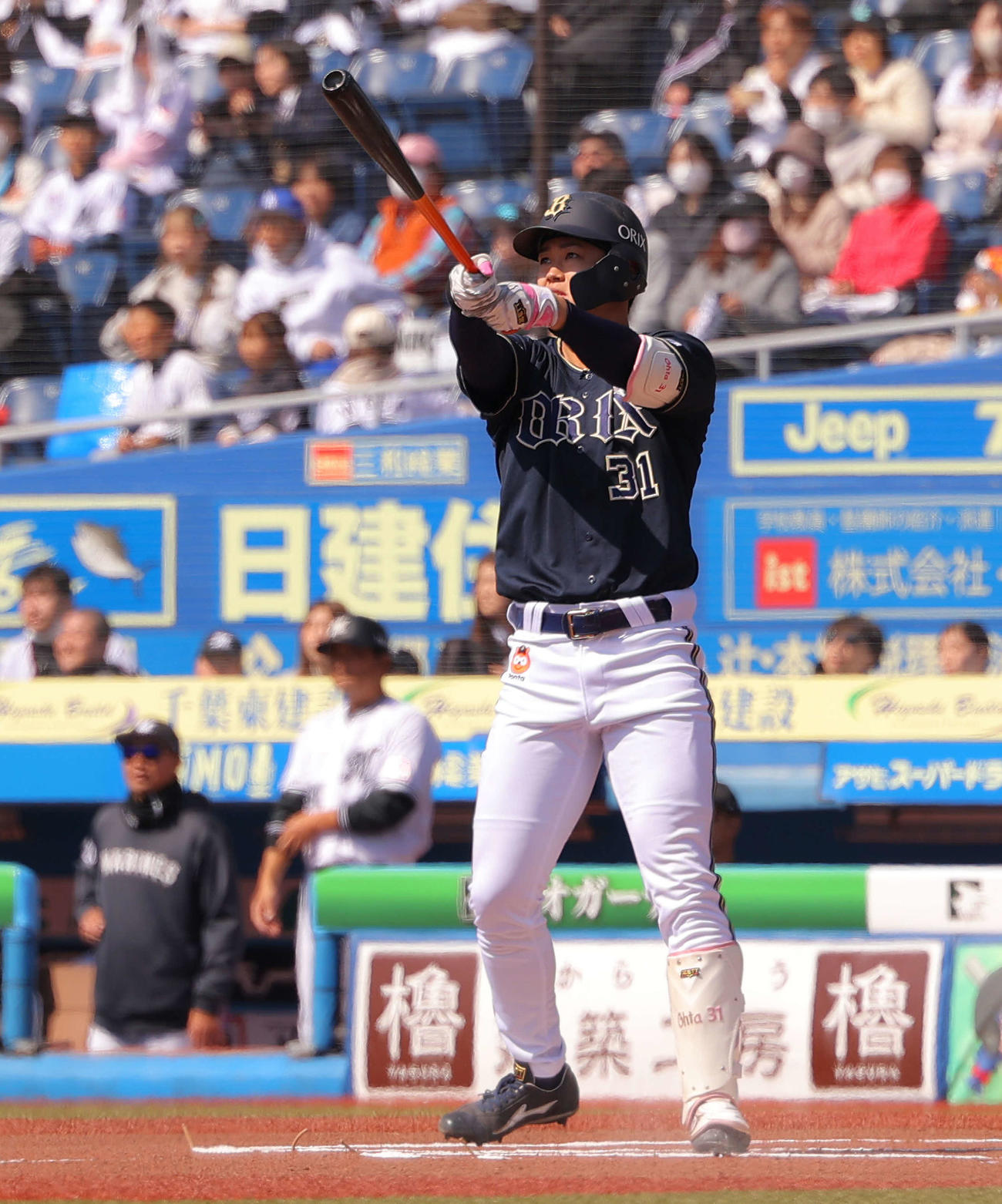 ロッテ対オリックス　1回表オリックス無死、左越え先制ソロ本塁打を放つ太田（撮影・河田真司）