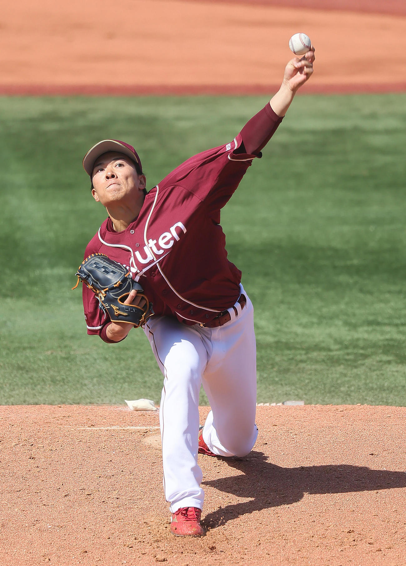 DeNA対楽天　楽天先発の早川（撮影・足立雅史）
