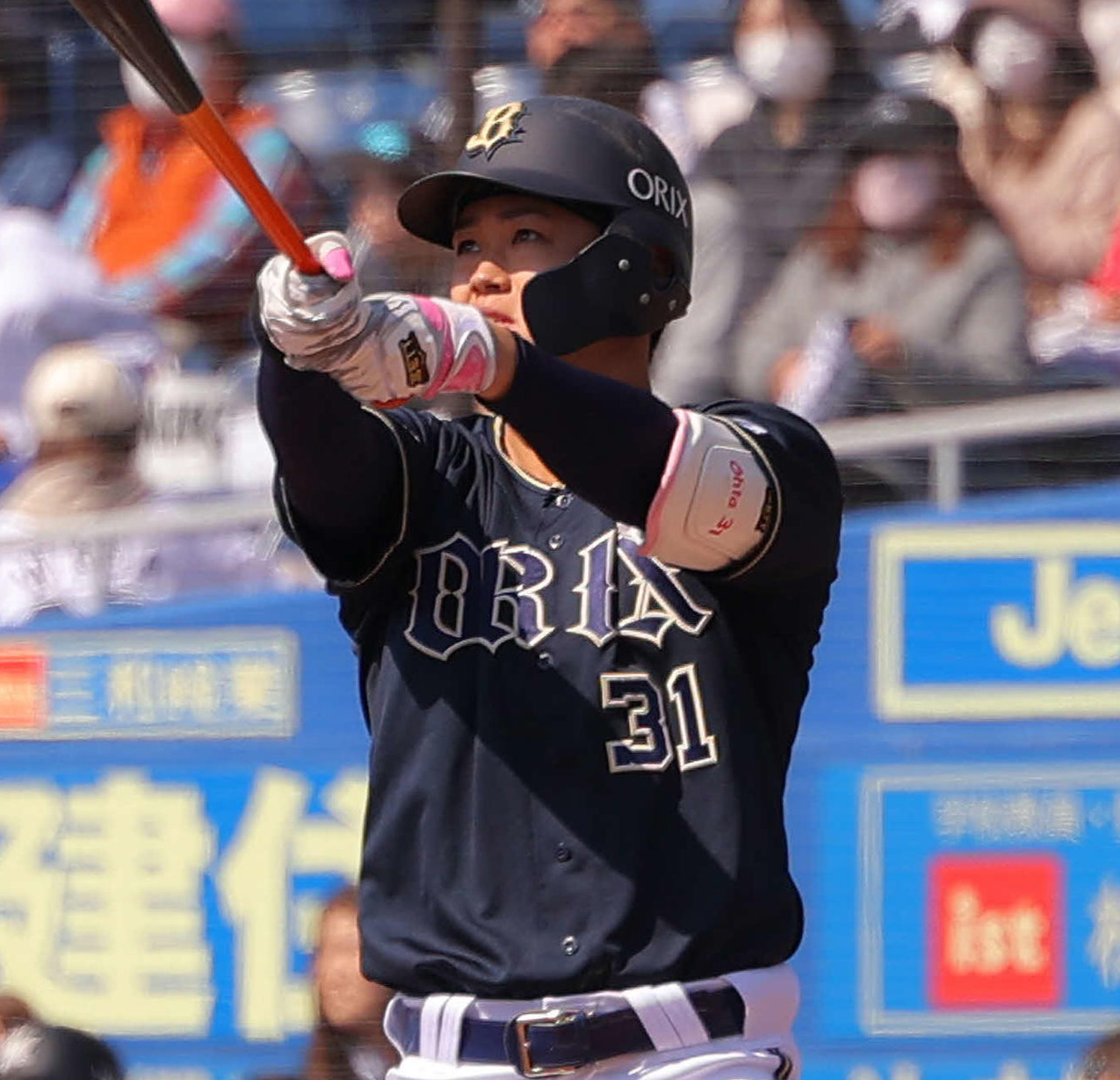 ロッテ対オリックス　1回表オリックス無死、左越え先制ソロ本塁打を放つ太田（撮影・河田真司）
