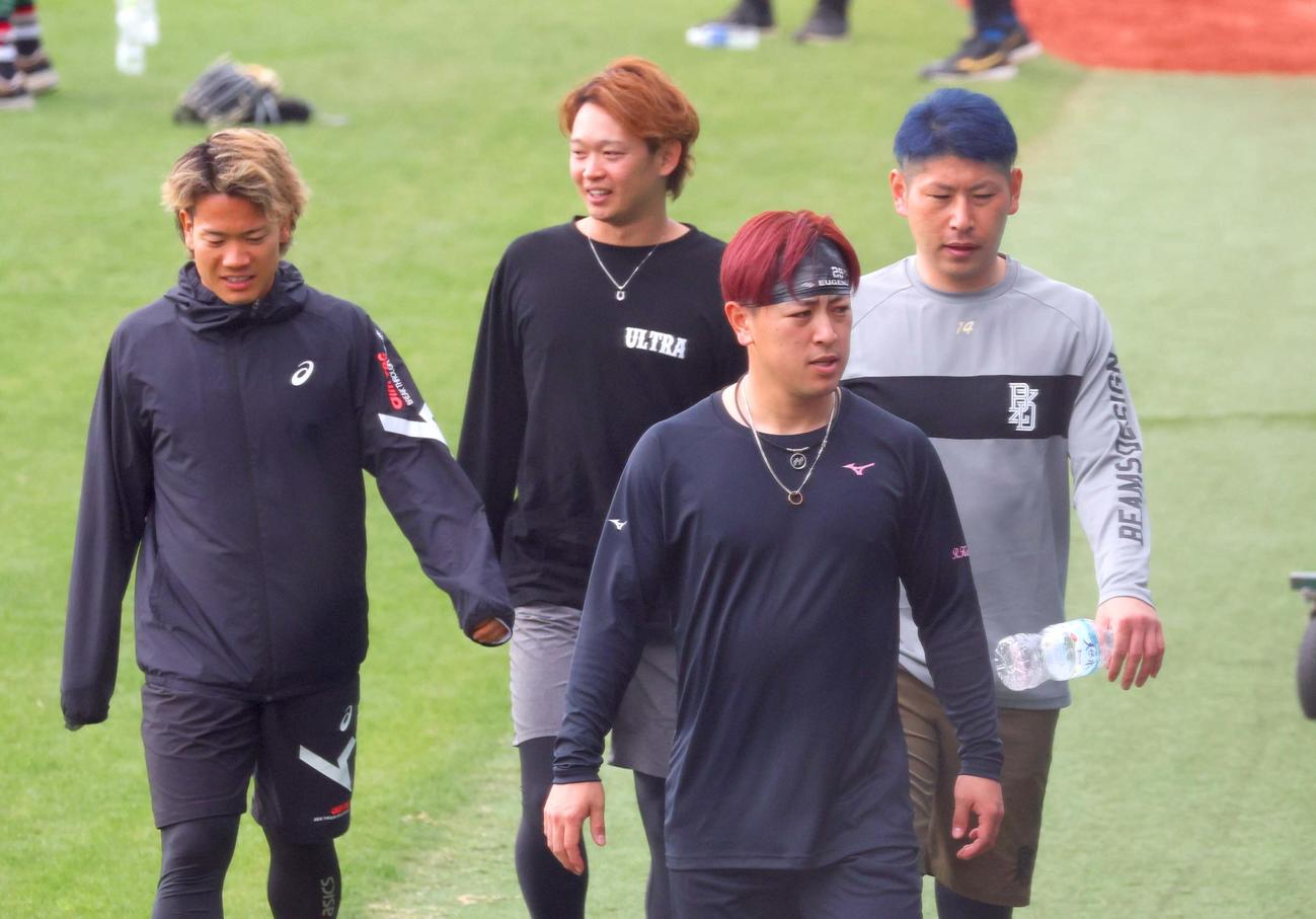 日本ハム　髪の色が色々（2024年2月撮影）