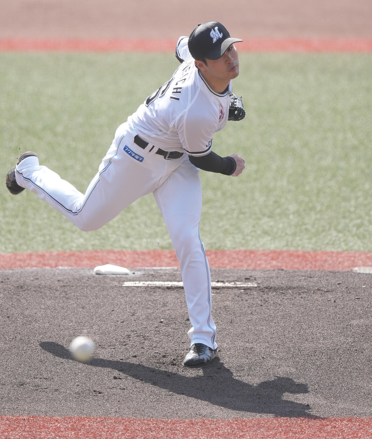 ロッテ対オリックス　力投するロッテ先発の種市（撮影・鈴木みどり）