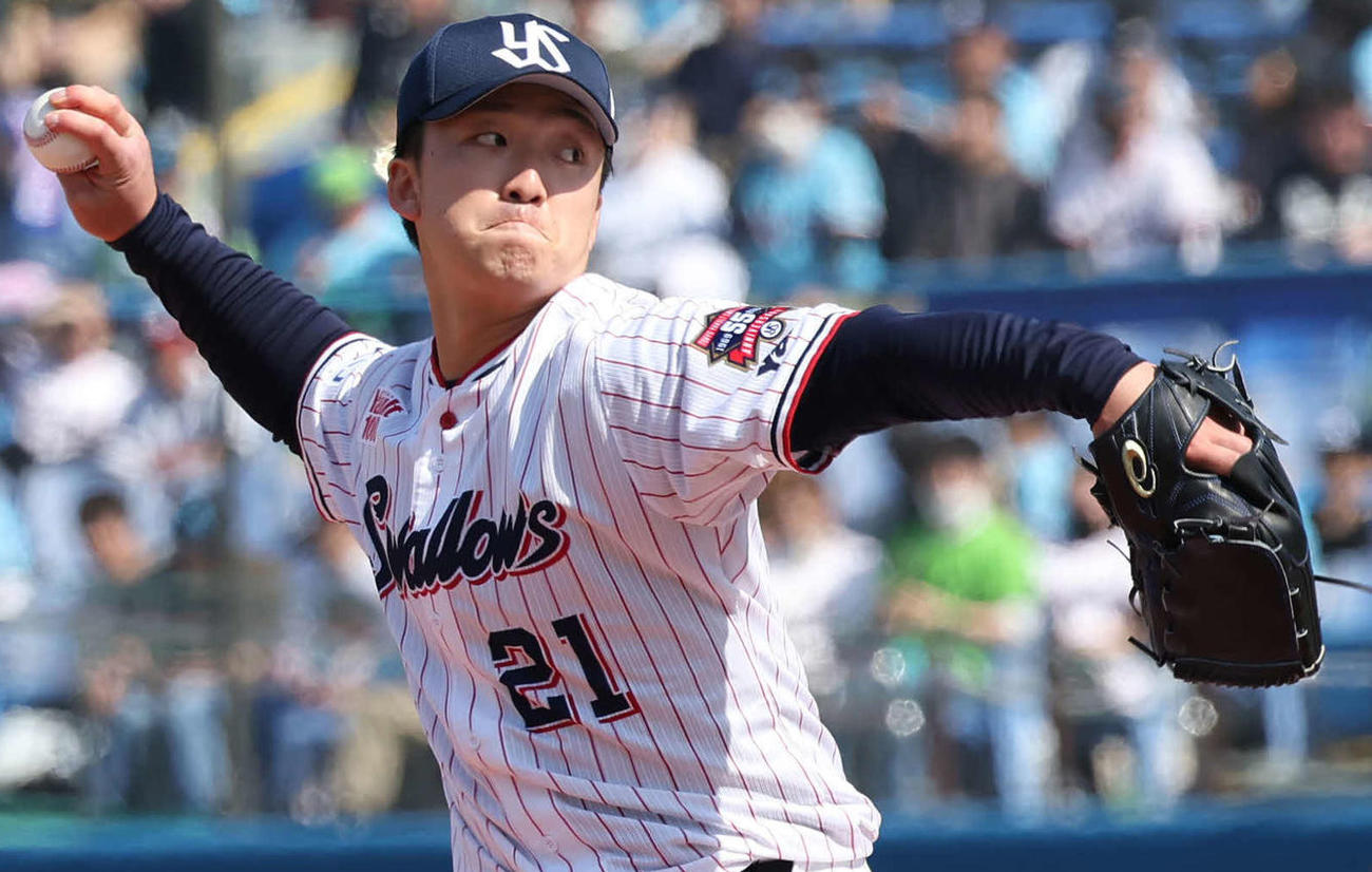 ヤクルト対楽天　力投するヤクルト先発吉村（撮影・丹羽敏通）