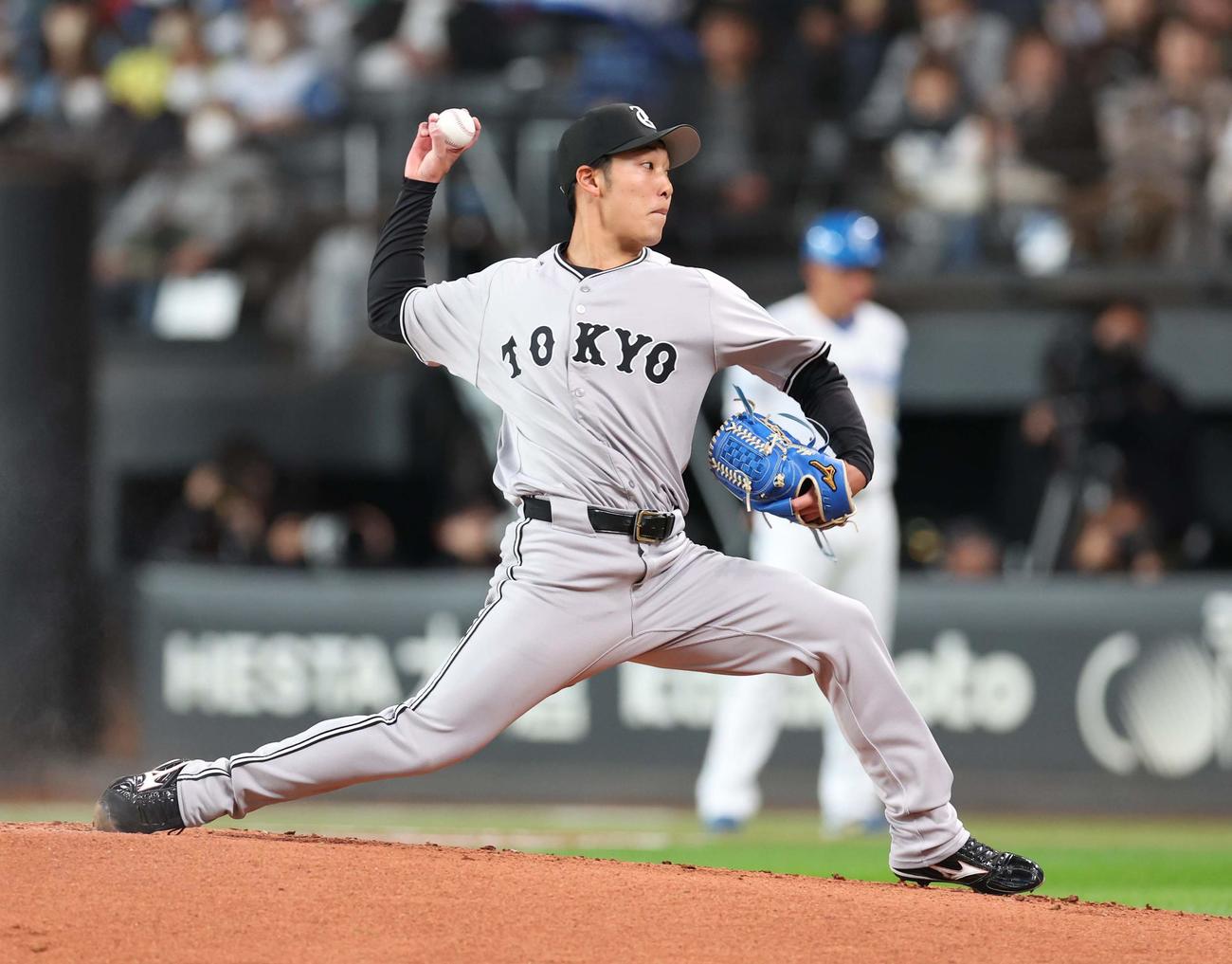 日本ハム対巨人　巨人先発の赤星（撮影・黒川智章）