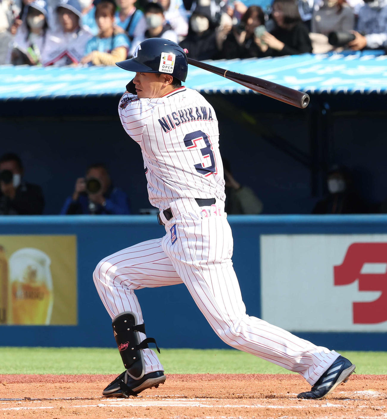 ヤクルト対オリックス　6回裏ヤクルト無死、西川は中前安打を放つ（撮影・丹羽敏通）