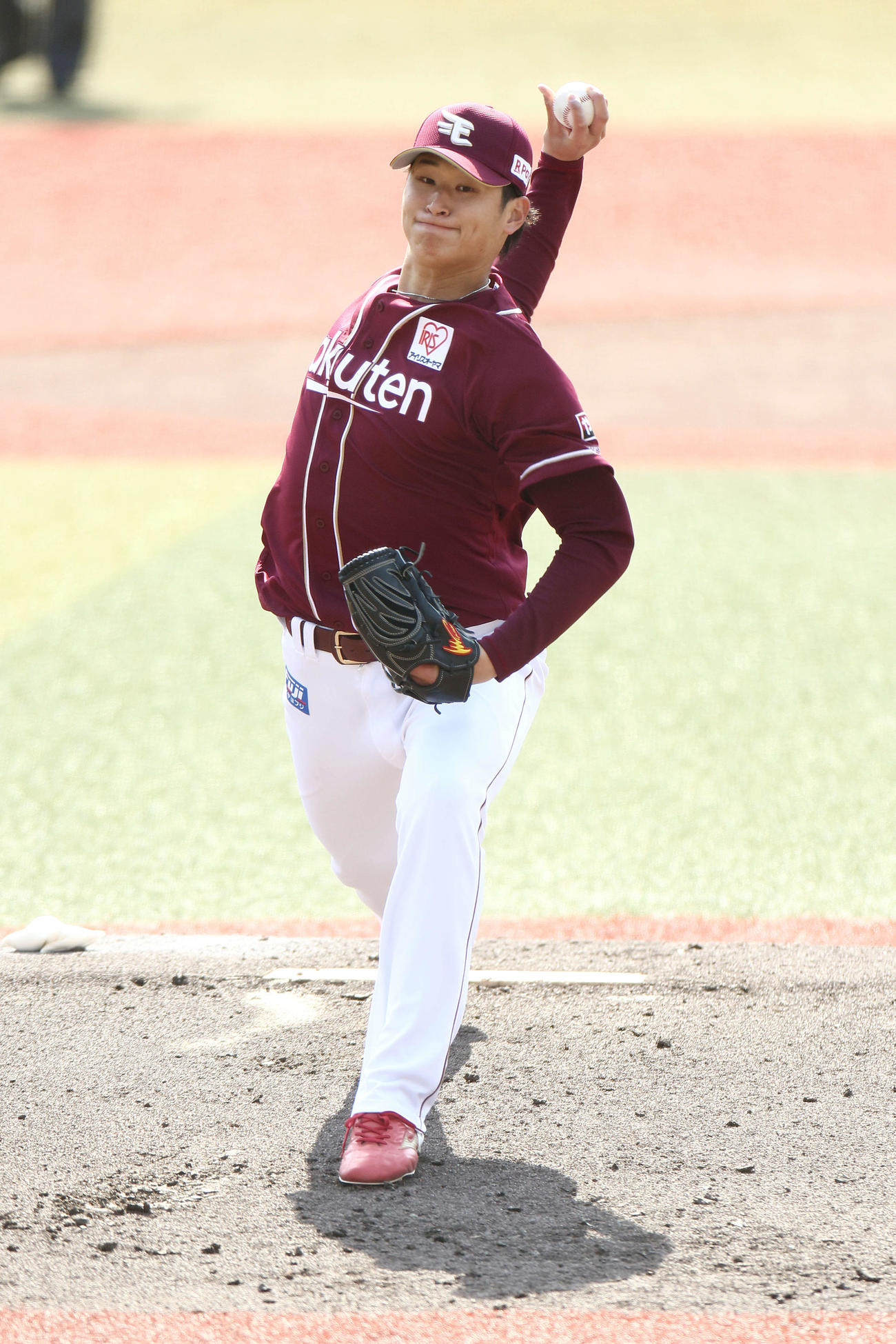 ロッテ対楽天　先発登板する内（撮影・河田真司）