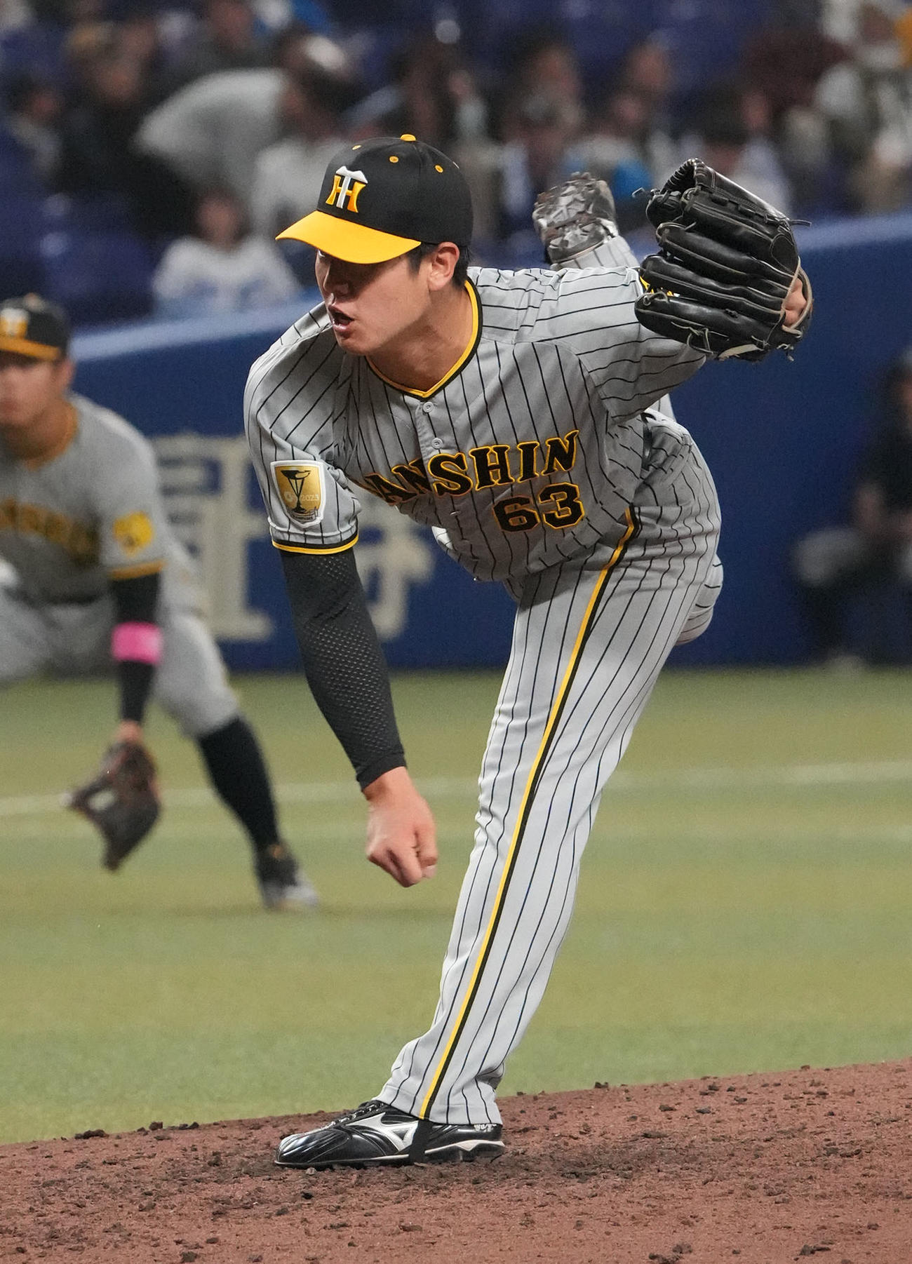 中日対阪神　8回裏、阪神4番手で登板する石黒（撮影・森本幸一）