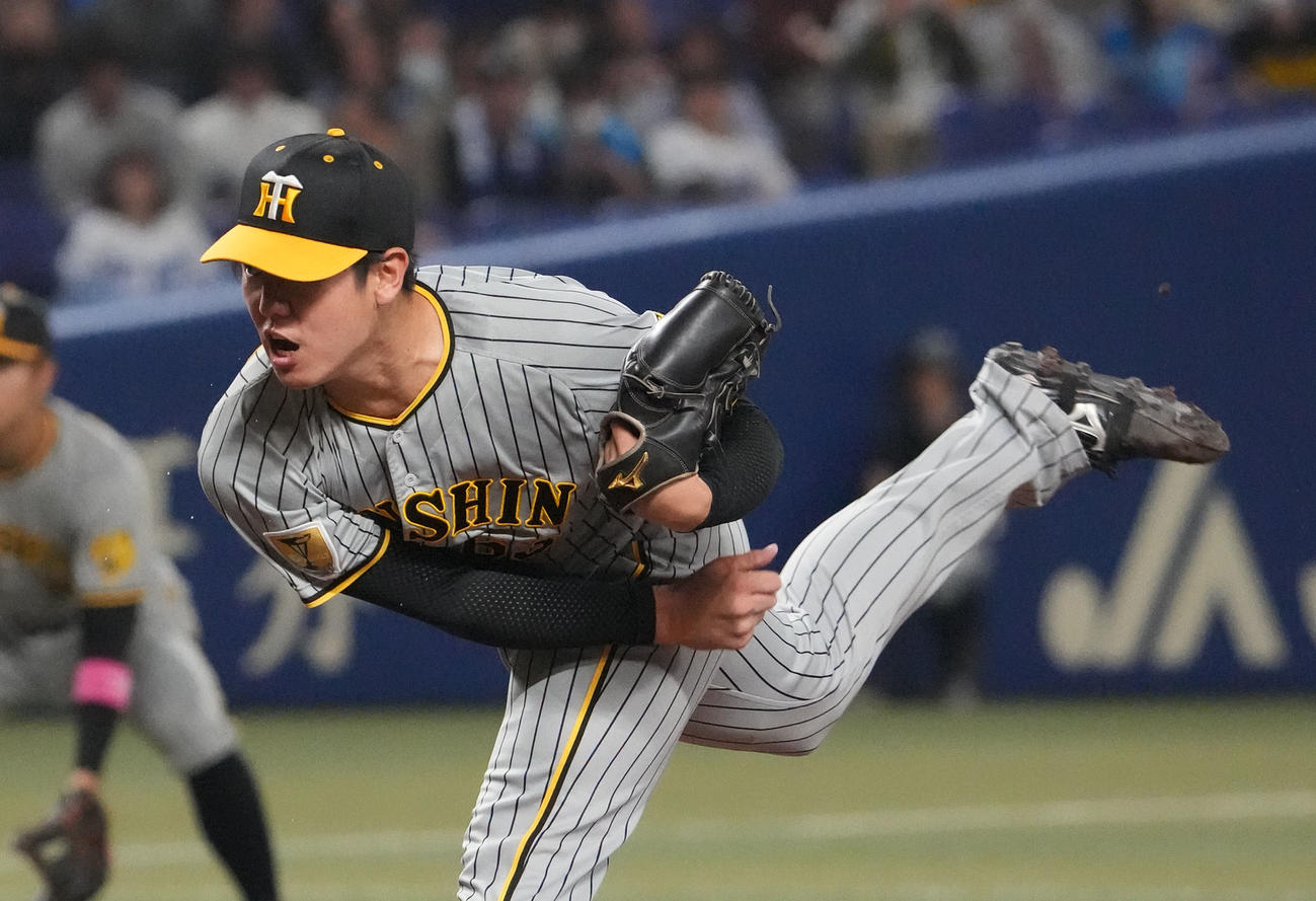 中日対阪神　8回裏、阪神4番手で登板する石黒（撮影・森本幸一）