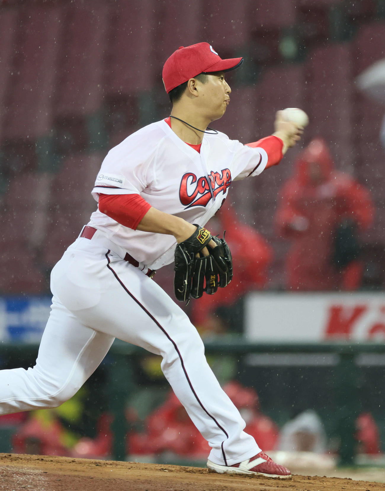 広島対DeNA 7回表DeNA、広島3番手の塹江（撮影・加藤孝規）
