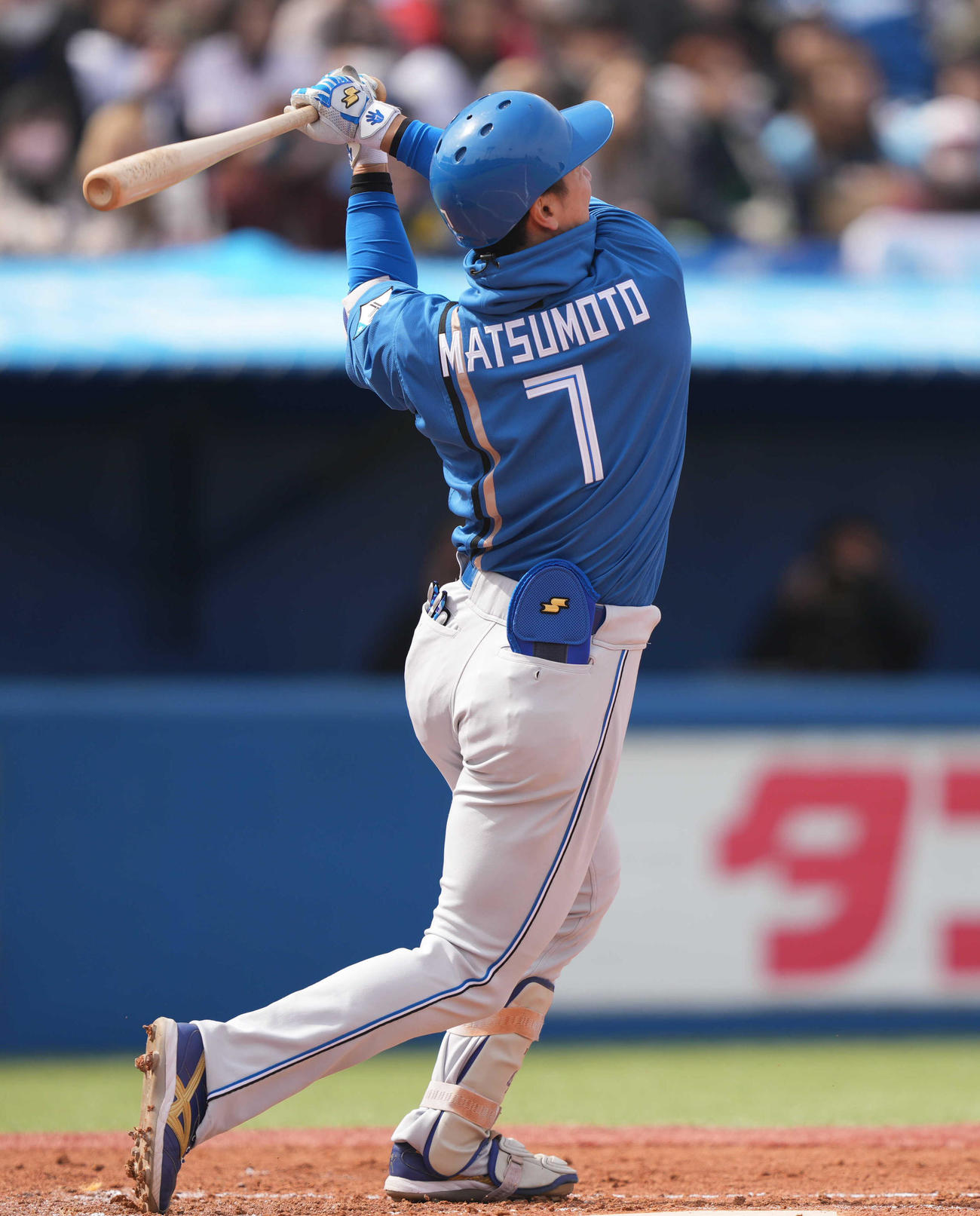 ヤクルト対日本ハム　3回表日本ハム2死二塁、2点本塁打を放つ松本剛（撮影・狩俣裕三）