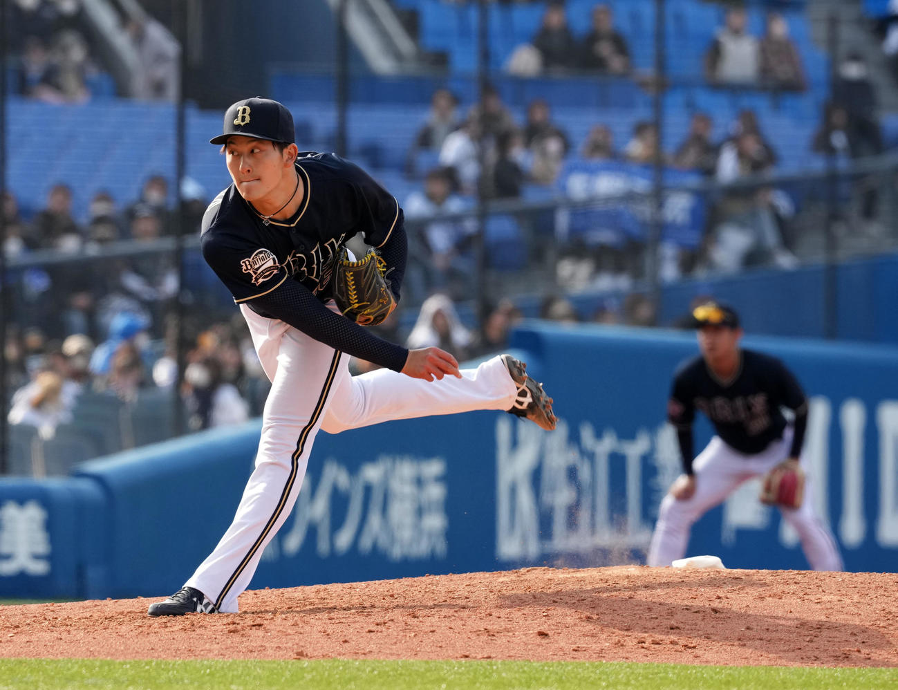 DeNA対オリックス　7回からマウンドに上がったオリックス高島（撮影・たえ見朱実）