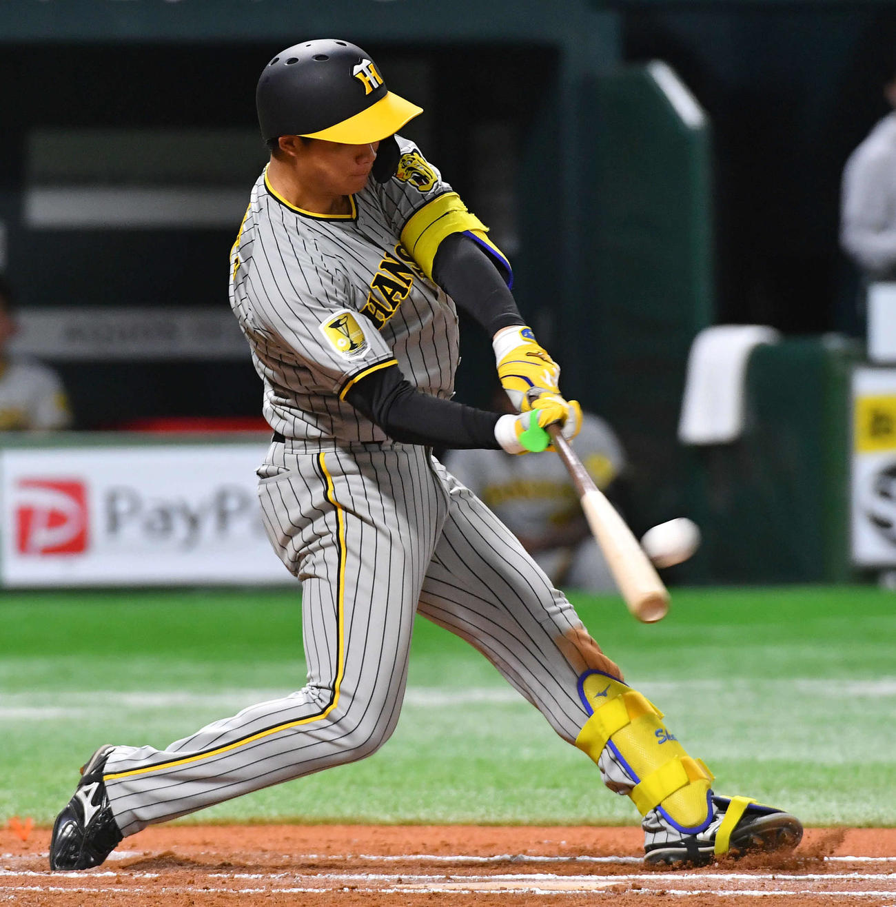 ソフトバンク対阪神　6回表阪神2死一、三塁、森下は左越え3点本塁打を放つ（撮影・岩下翔太）