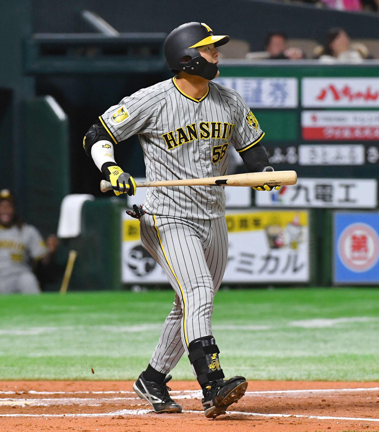 ソフトバンク対阪神　7回表阪神2死満塁、同点となる押し出し四球を選んだ前川（撮影・岩下翔太）