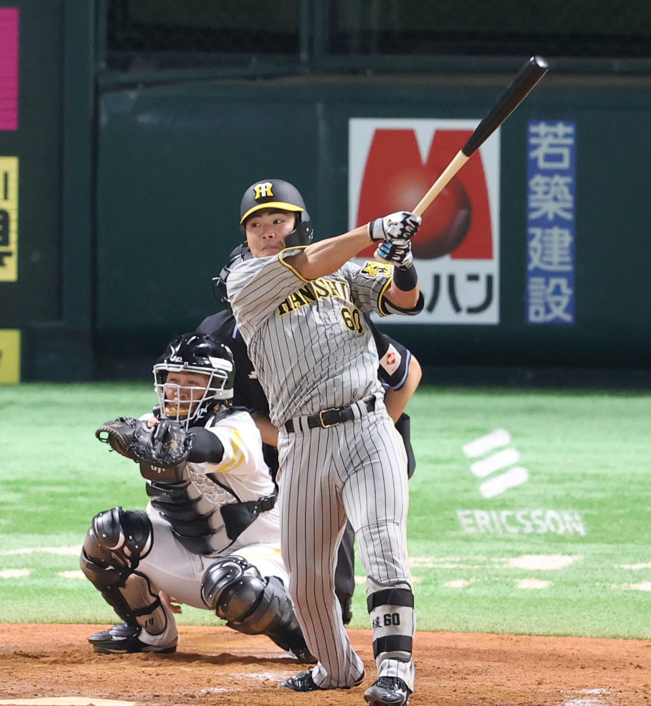 ソフトバンク対阪神　5回表阪神1死一、三塁、小野寺は右前適時打を放つ（撮影・梅根麻紀）