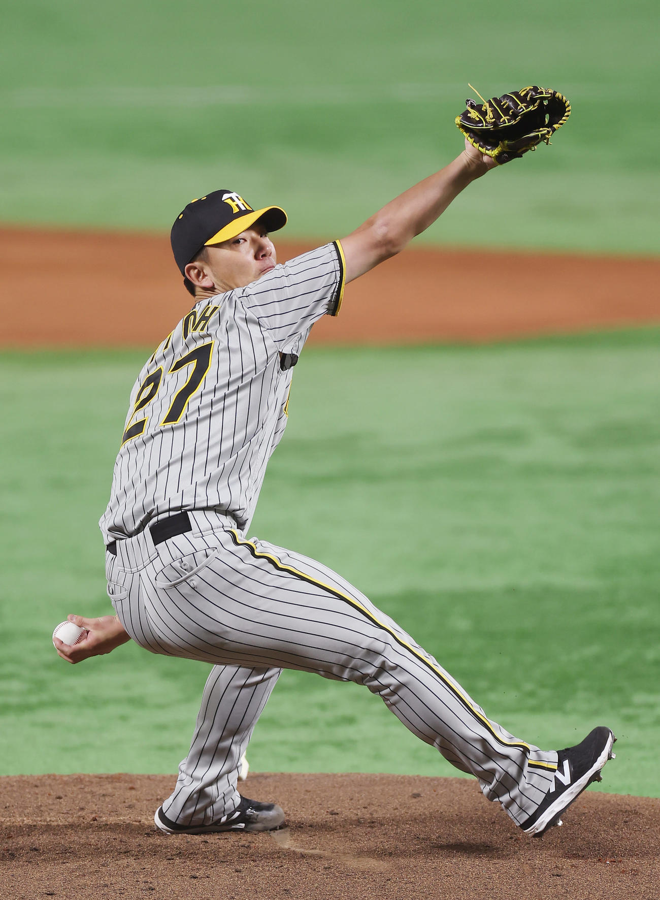 ソフトバンク対阪神　力投する阪神先発の伊藤将（撮影・前田充）