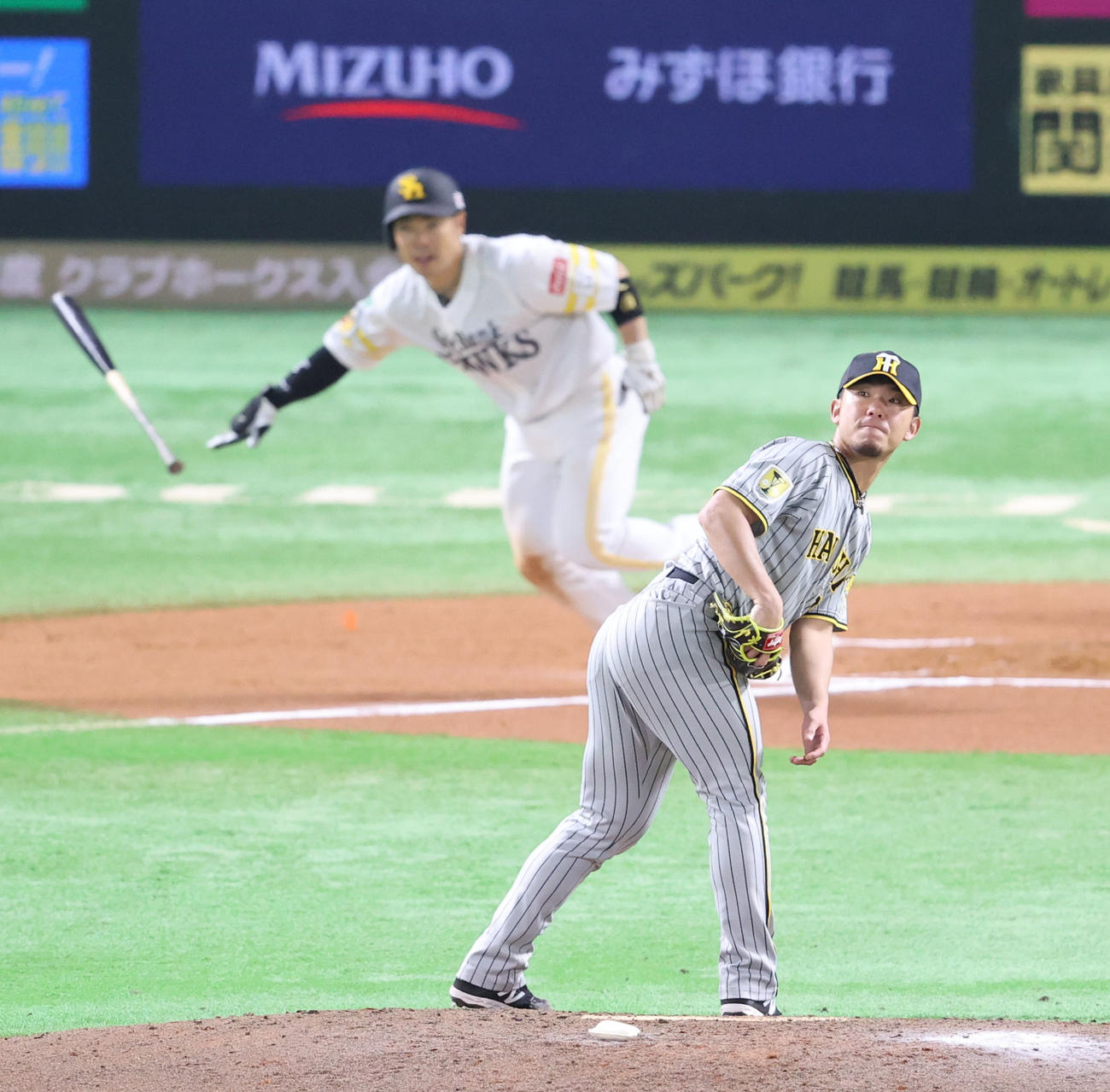 ソフトバンク対阪神　6回裏ソフトバンク無死、近藤に中越え二塁打を浴びた伊藤将（撮影・梅根麻紀）