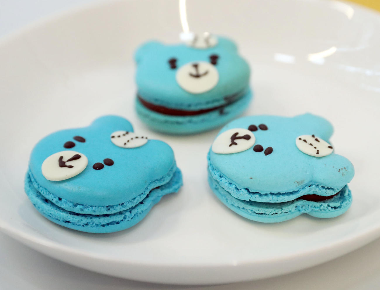 「えふたんCAFE」のぷっくりほっぺのえふたんマカロン（撮影・佐藤翔太）