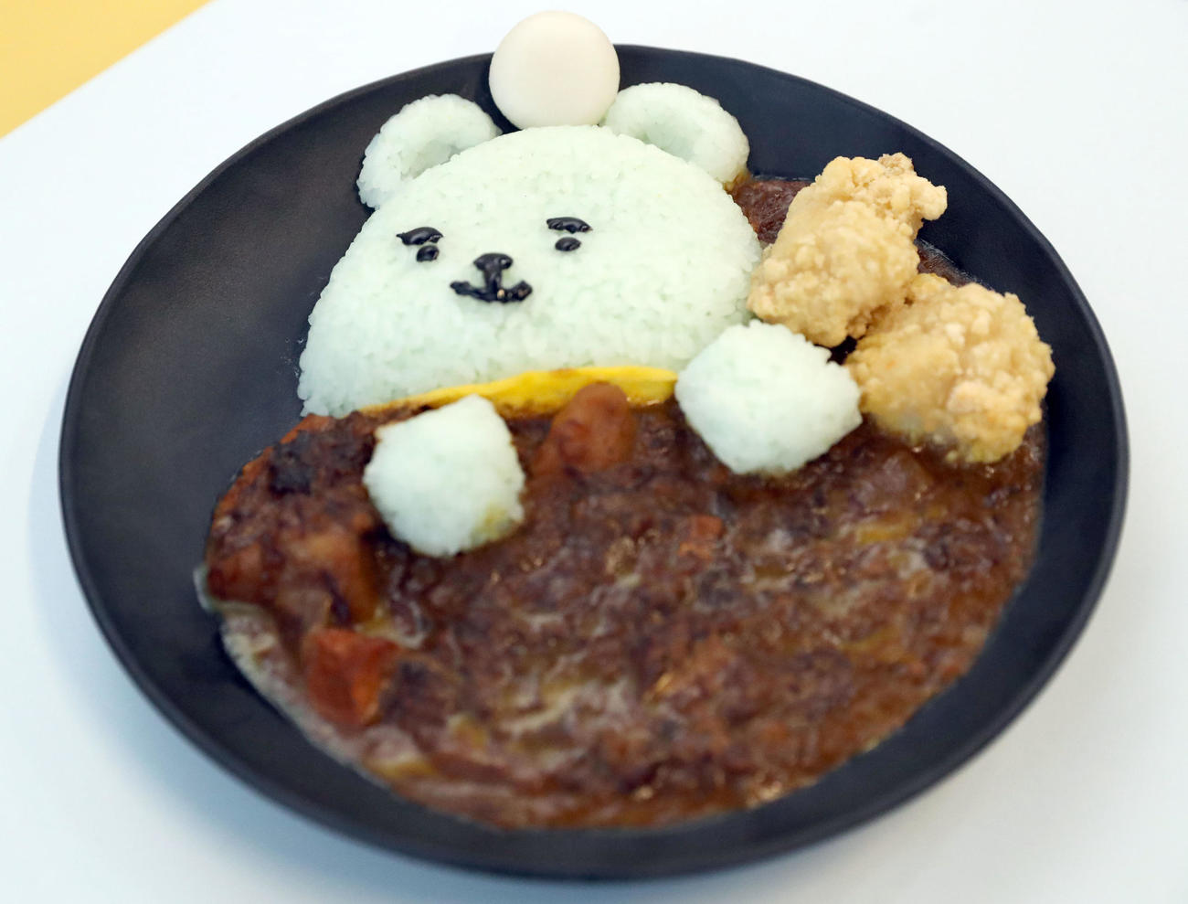 「えふたんCAFE」のえふたんのおふとん和牛カレー（撮影・佐藤翔太）