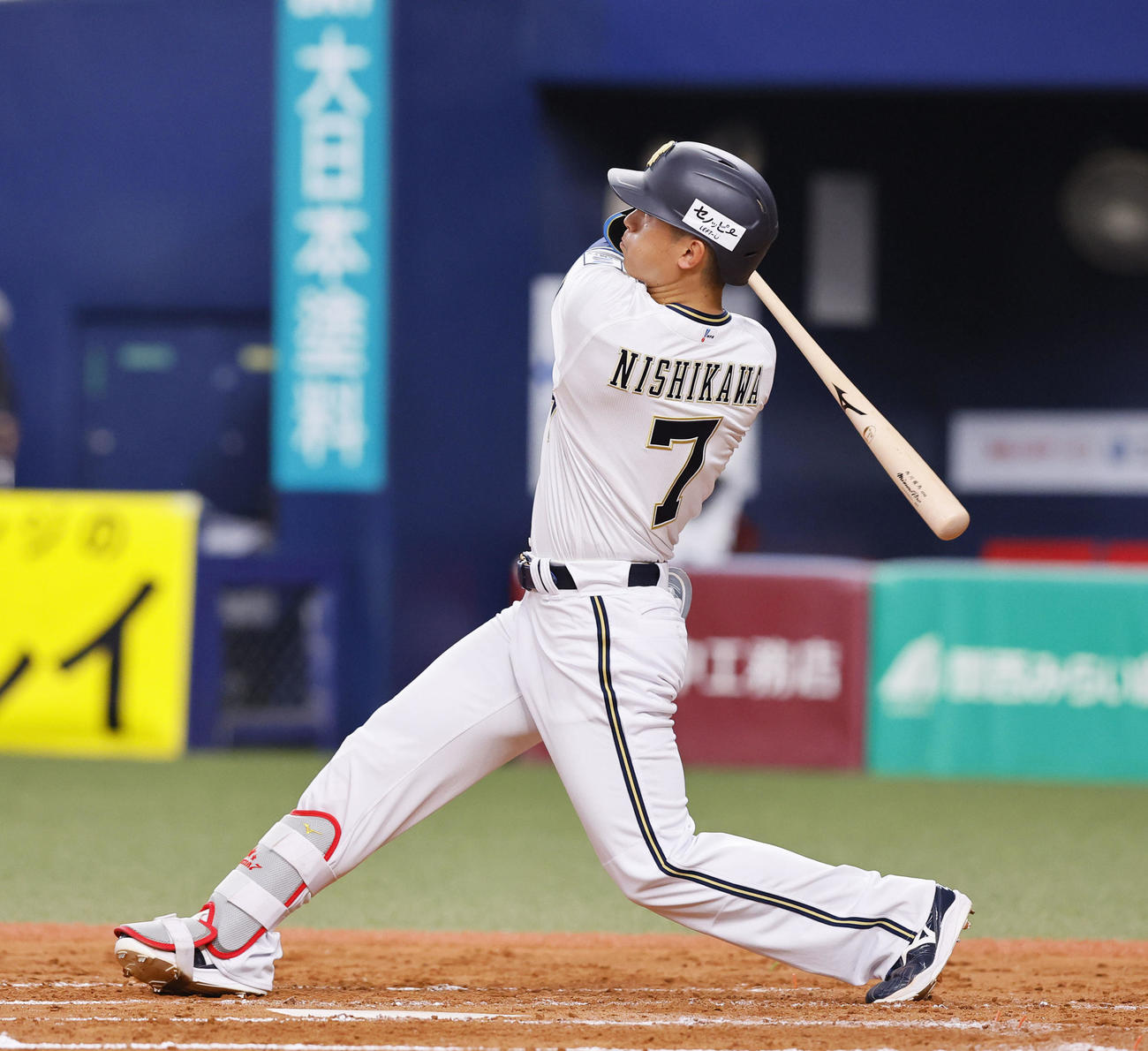 オリックス対阪神　3回裏オリックス無死、西川は右越えに本塁打を放つ（撮影・藤尾明華）