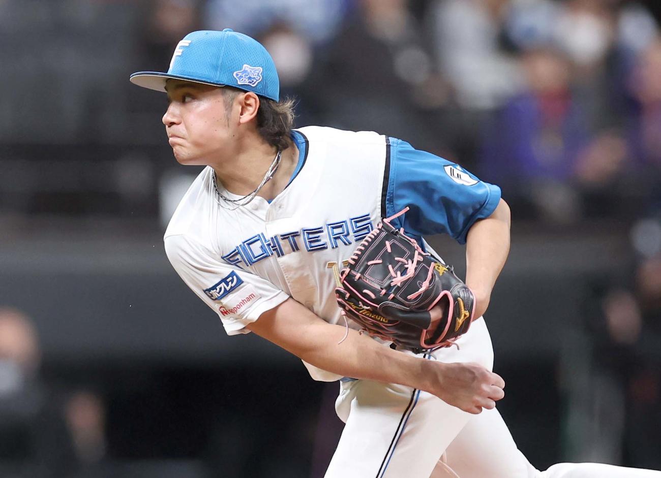 日本ハム対DeNA　日本ハム先発の伊藤（撮影・黒川智章）