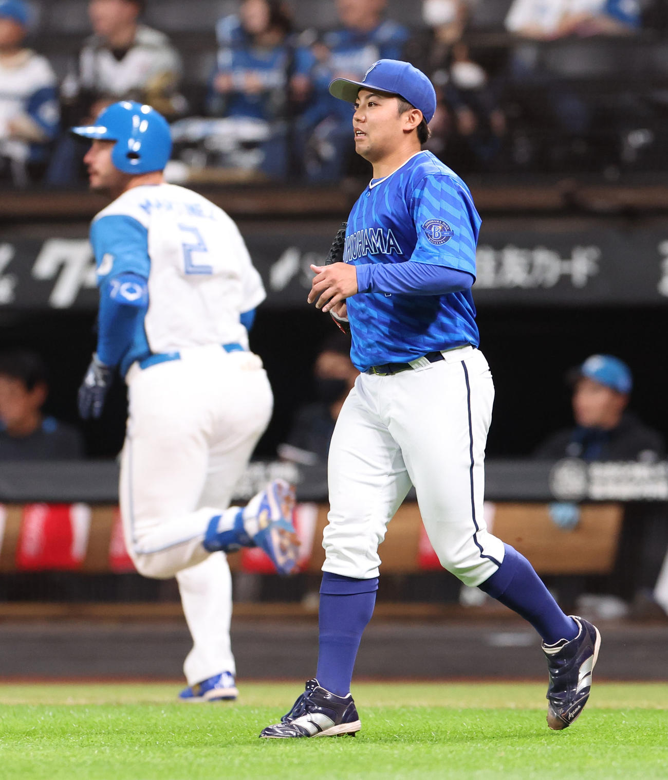 日本ハム対DeNA 1回裏日本ハム2死二塁、マルティネスに適時二塁打を浴びる東（撮影・佐藤翔太）